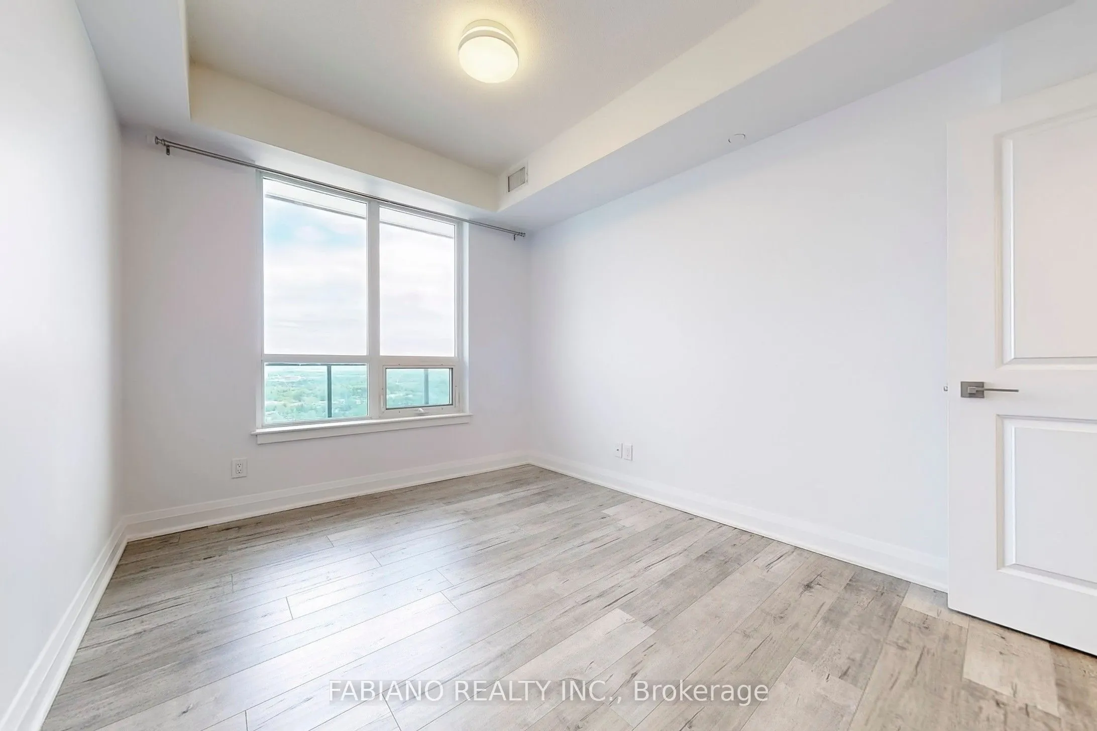 7171 Yonge Street, #2303