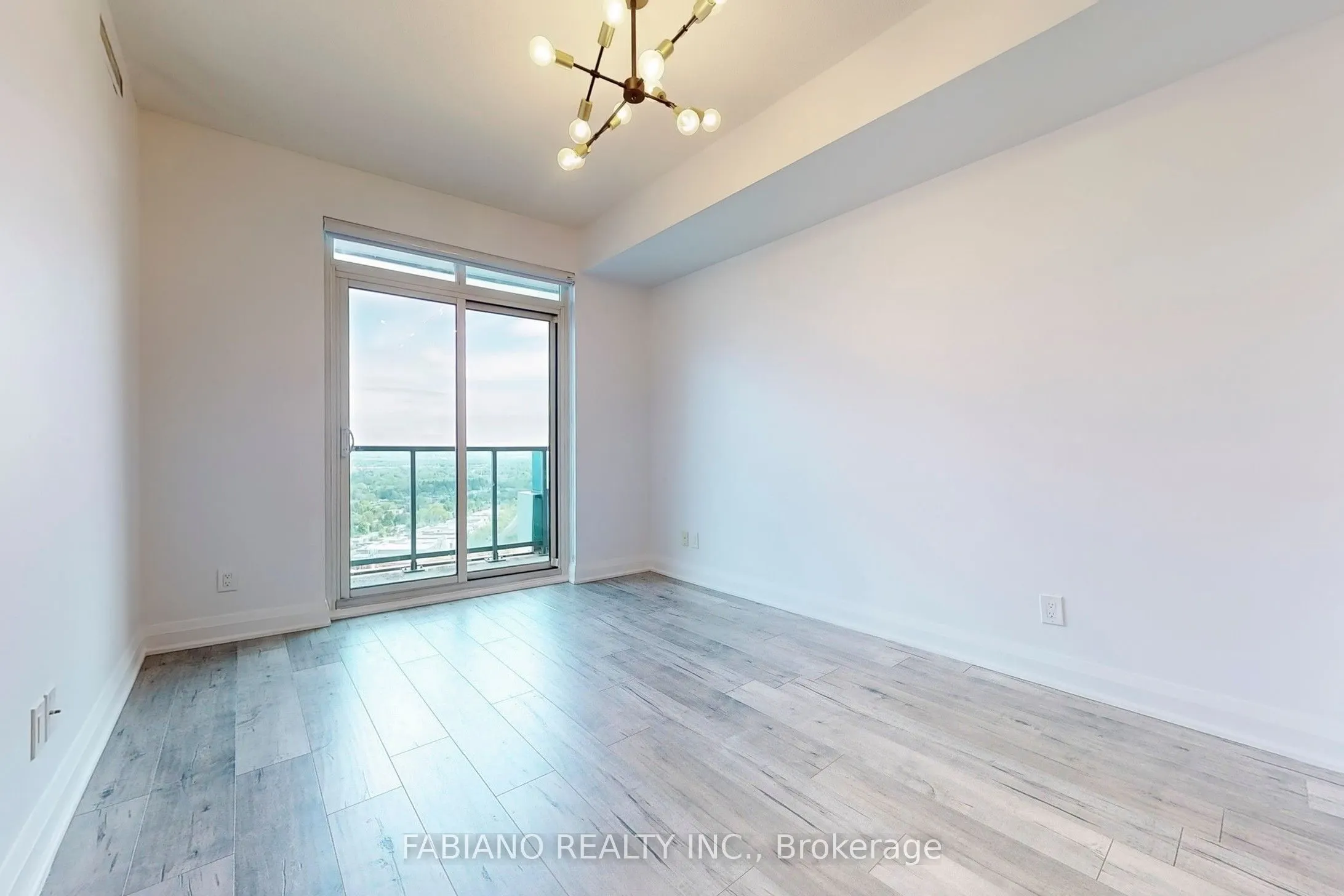 7171 Yonge Street, #2303