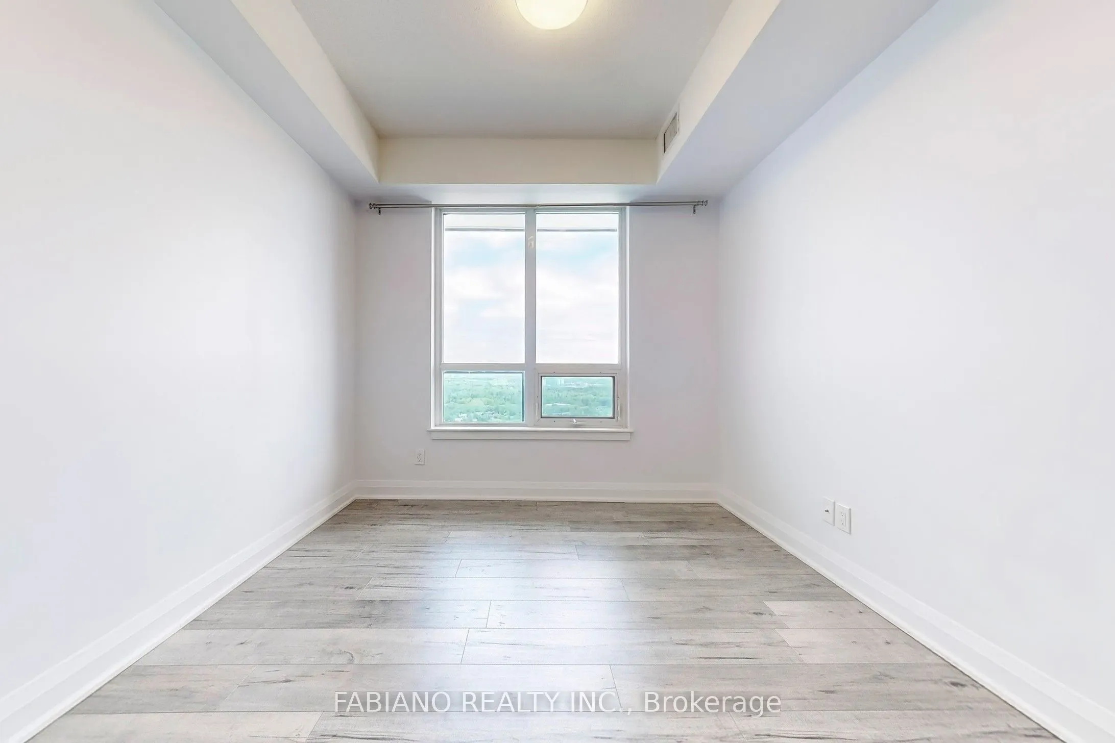 7171 Yonge Street, #2303