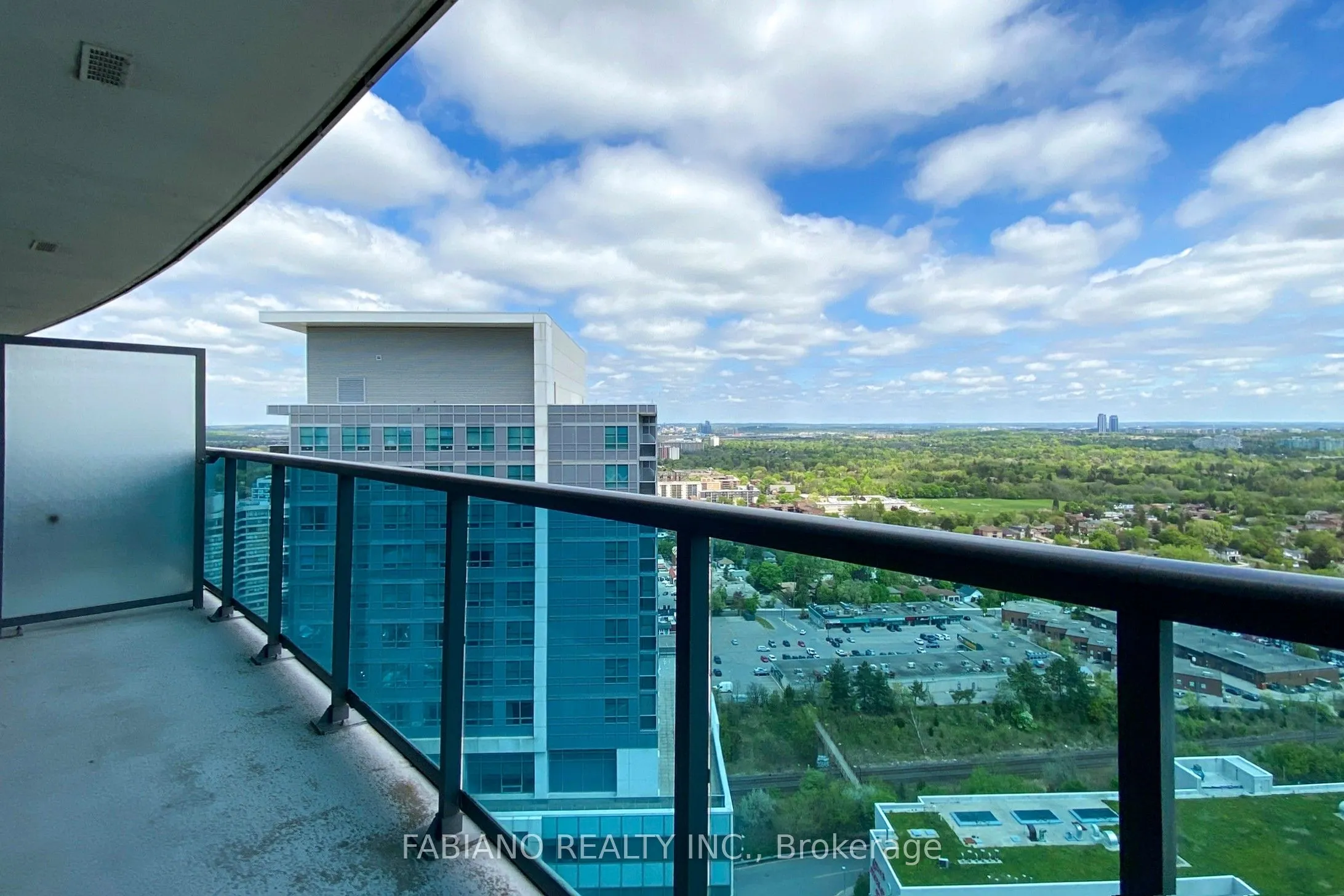 7171 Yonge Street, #2303