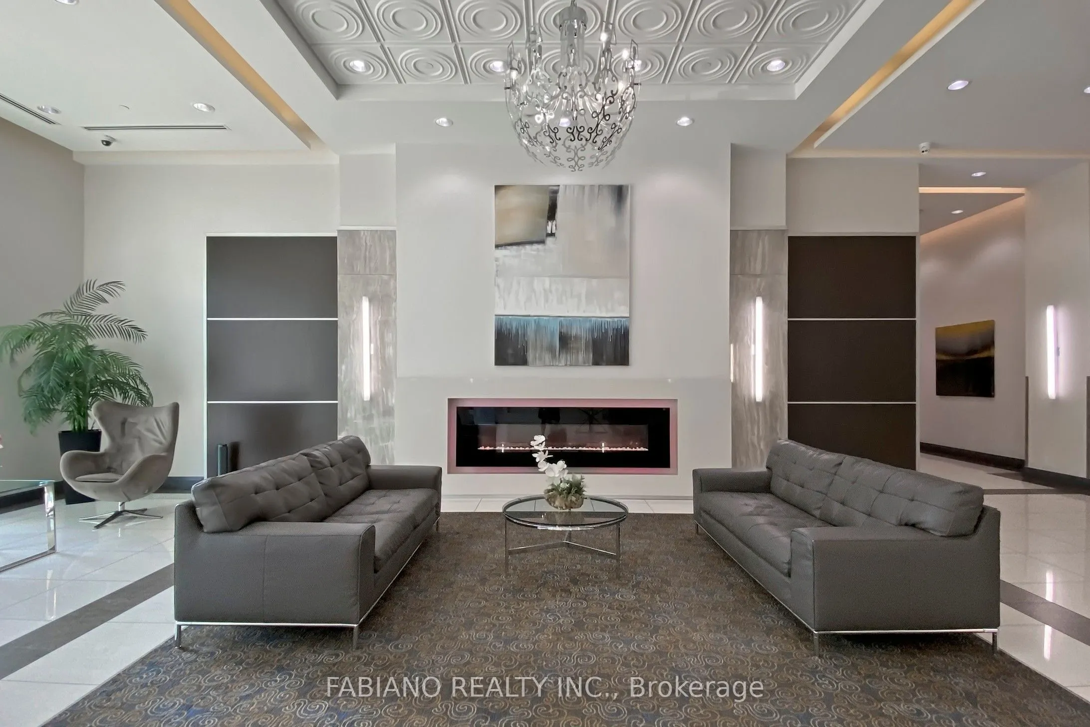 7171 Yonge Street, #2303