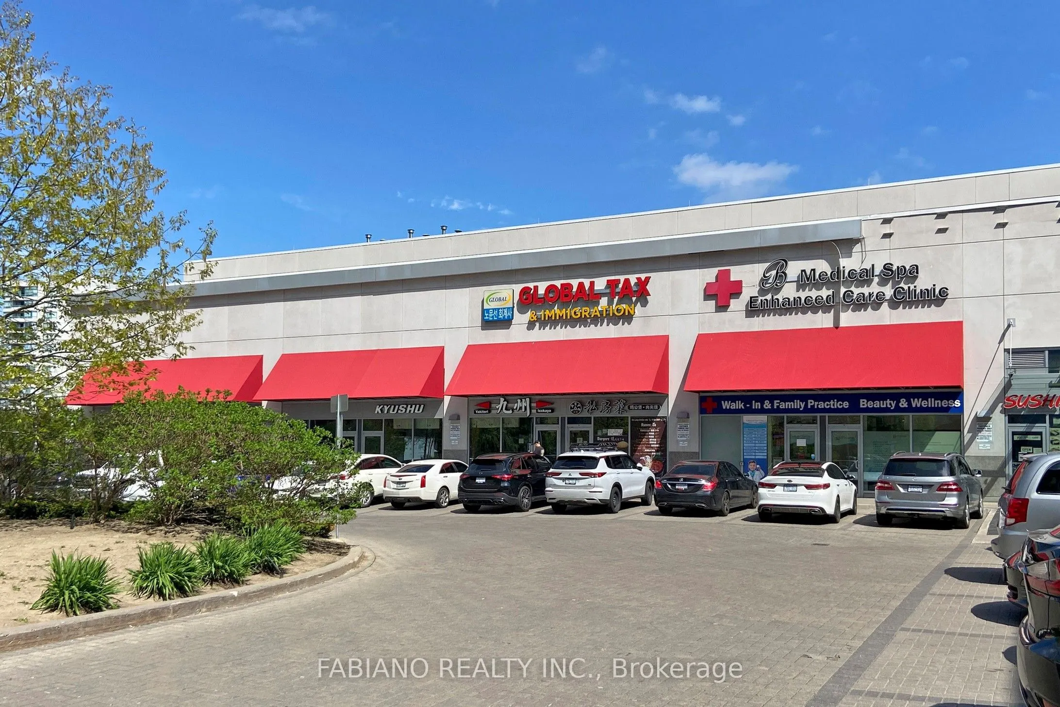 7171 Yonge Street, #2303