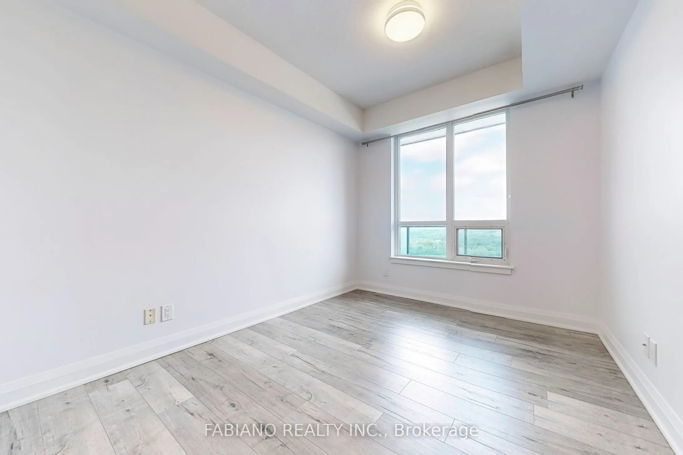 7171 Yonge Street, #2303