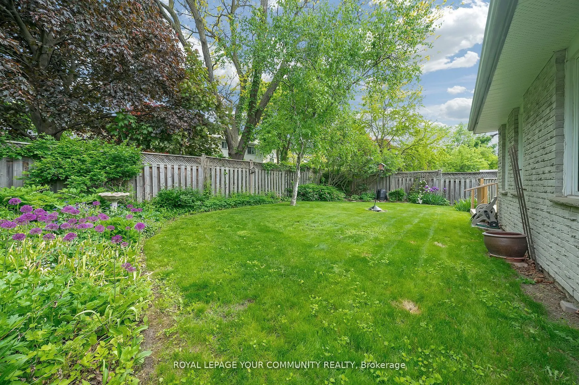 79 Mayvern Crescent