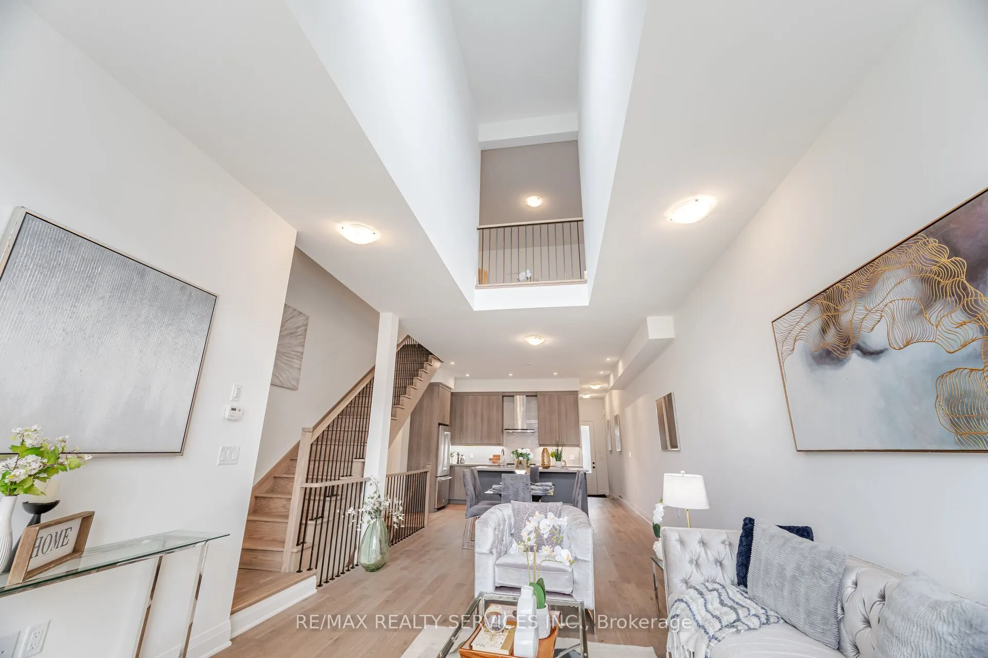 8 Lois Torrance Trail