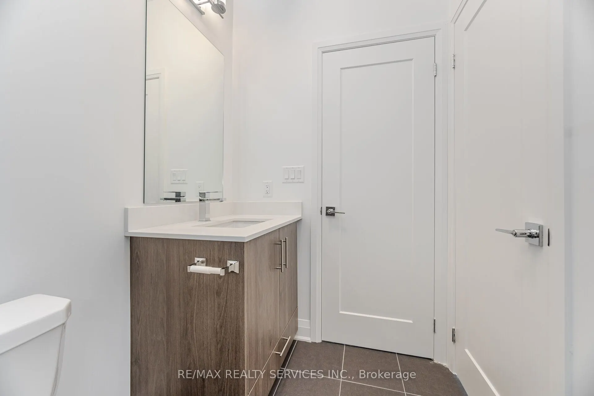 8 Lois Torrance Trail