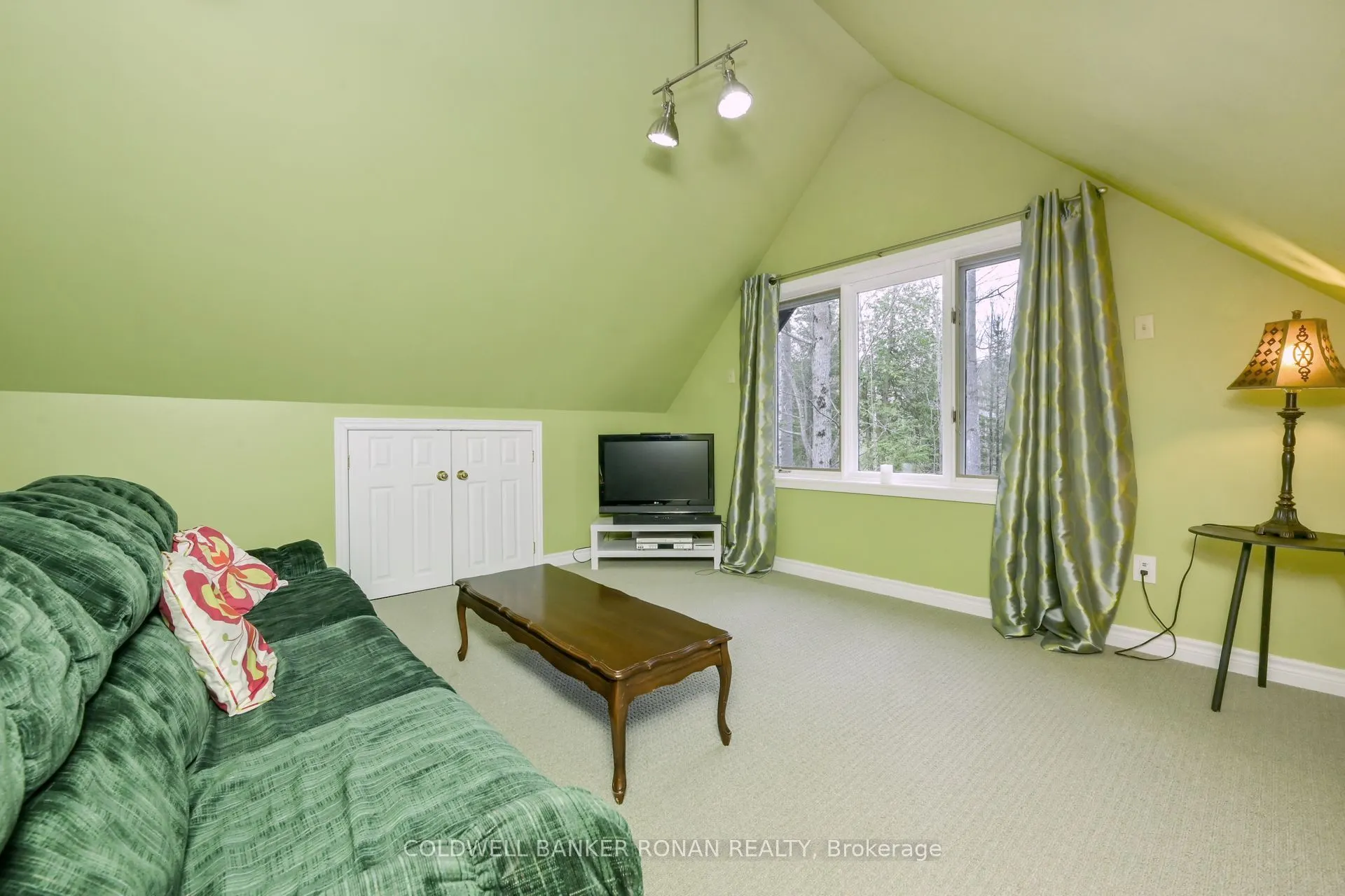 71 Forest Hill Drive