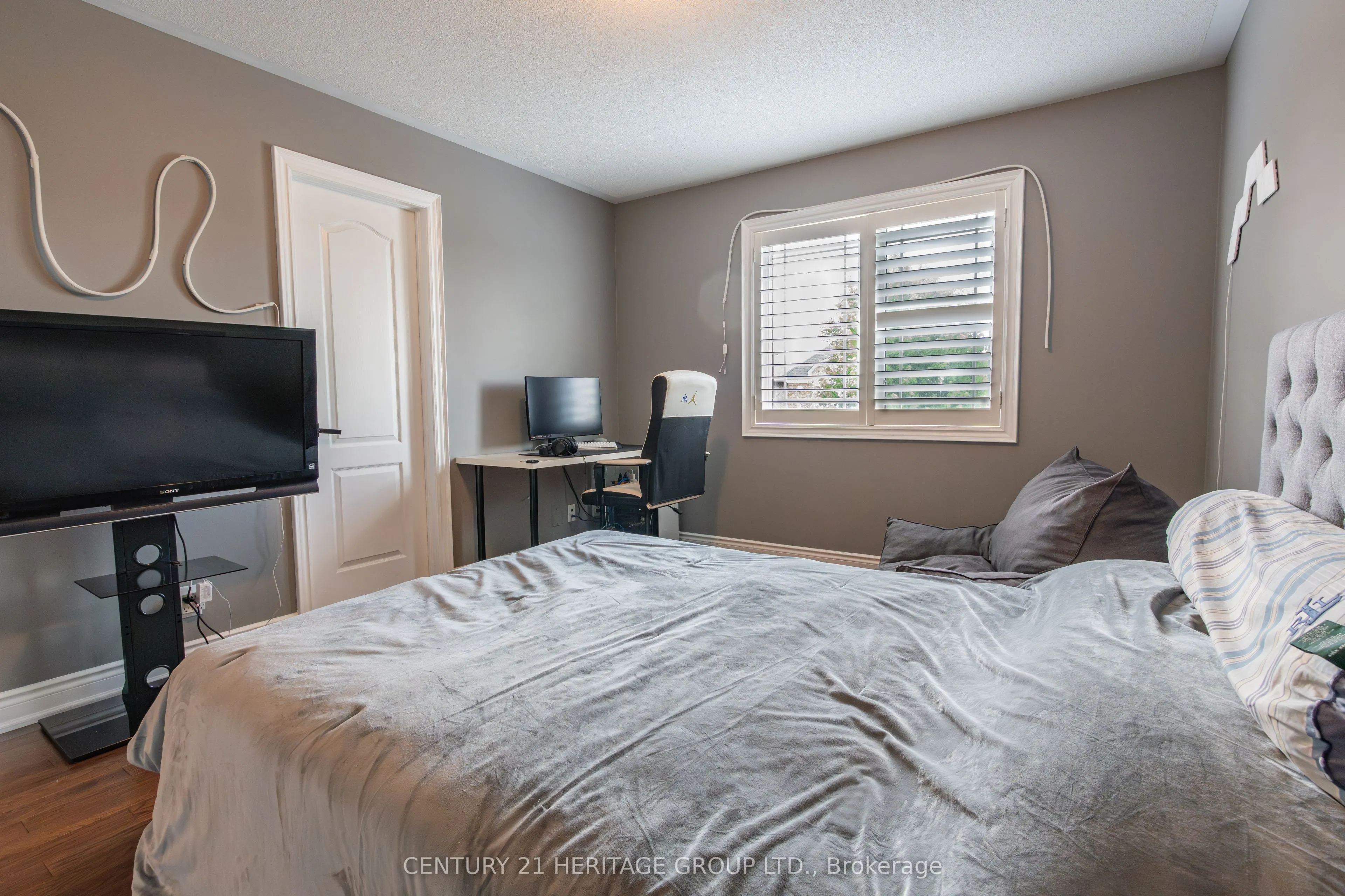 20 Altus Park Drive