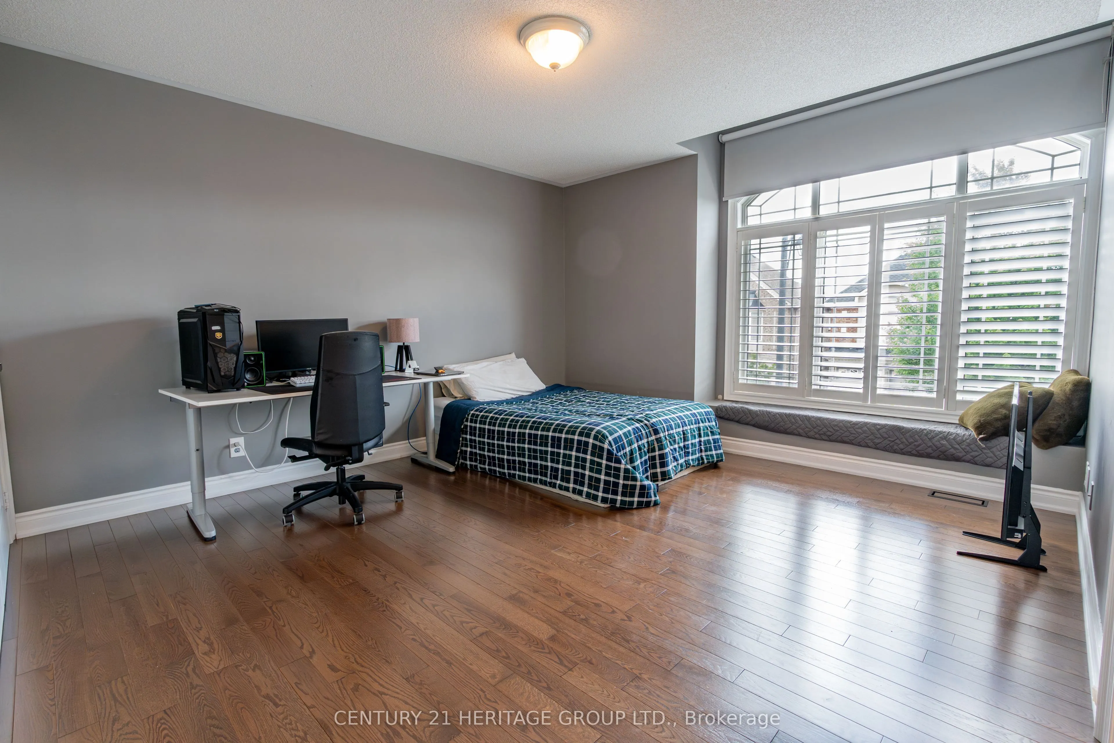 20 Altus Park Drive