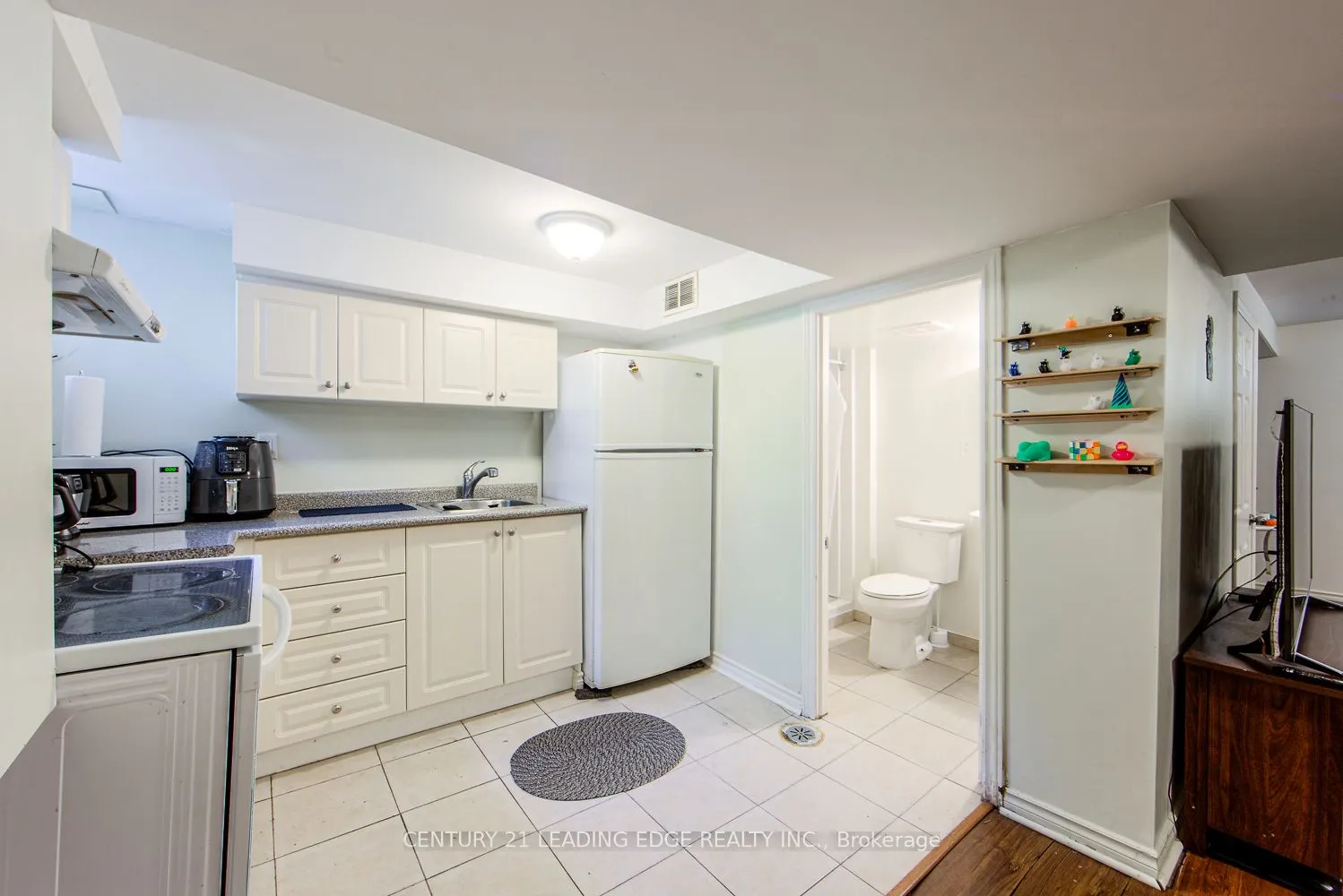 45 Wales Avenue, #Bsmt