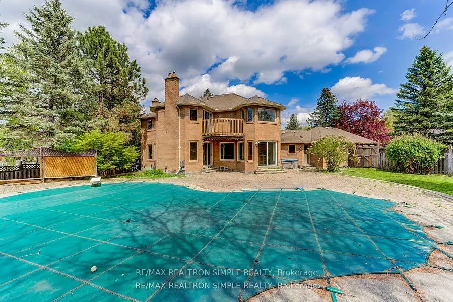 90 Treegrove Circle