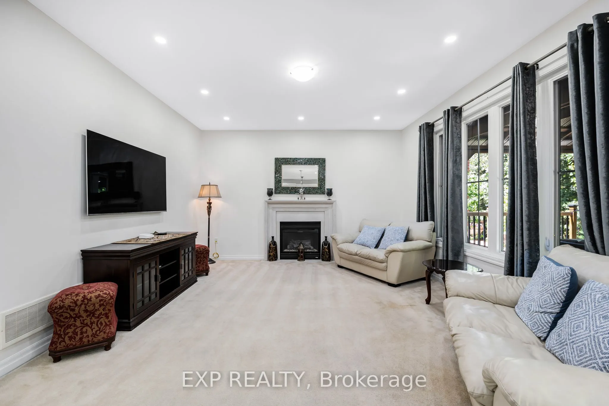 79 Bulmer Crescent