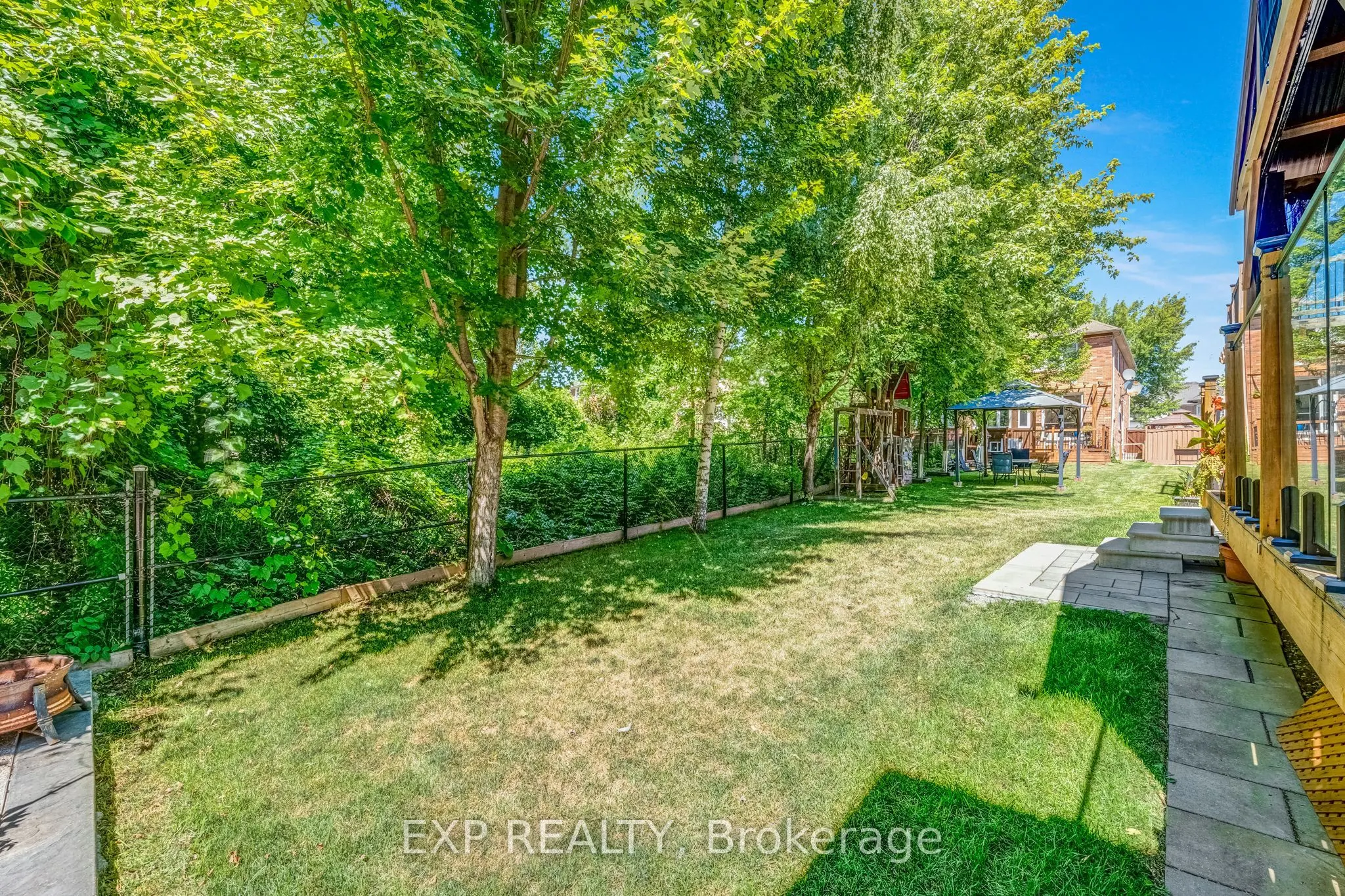 79 Bulmer Crescent