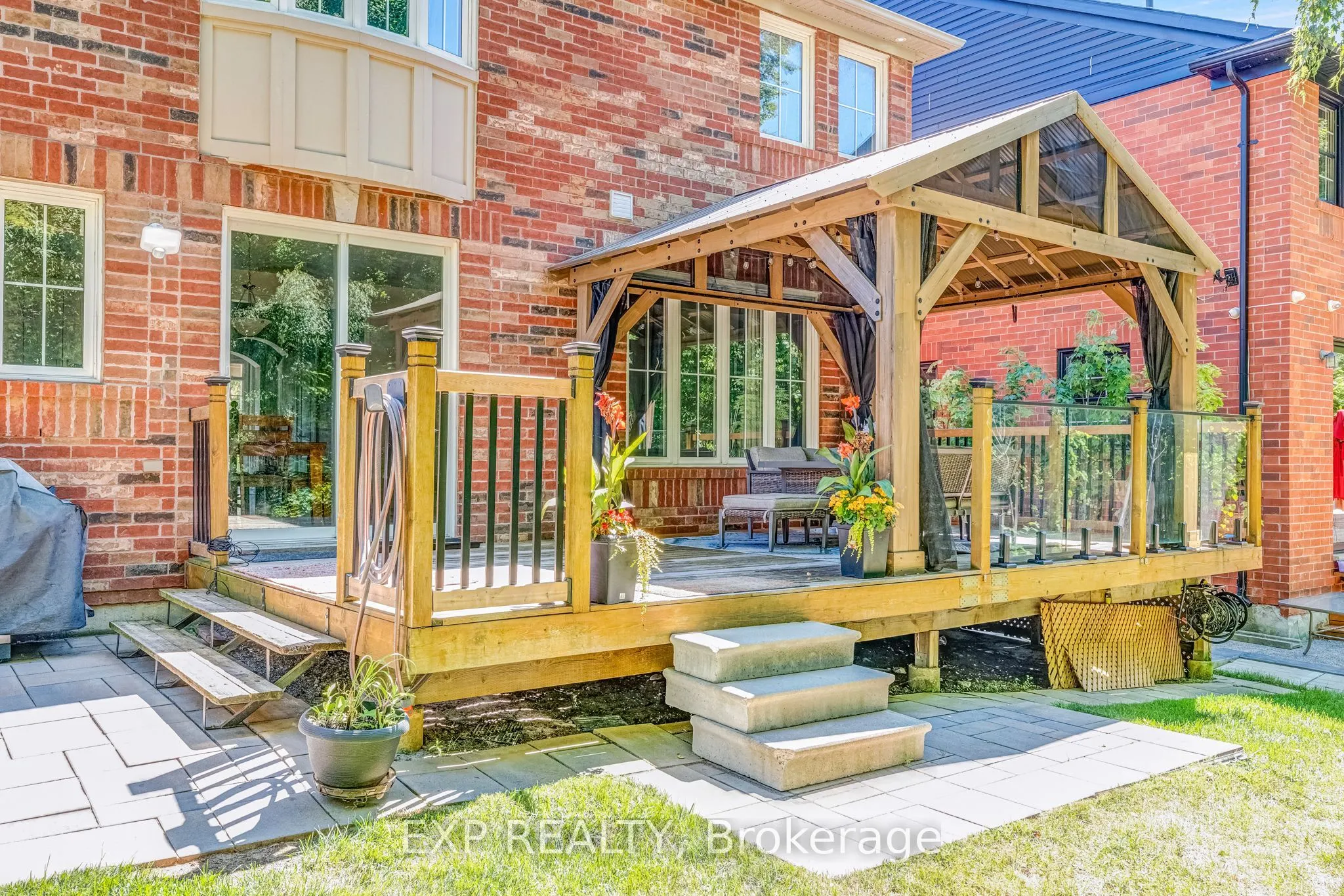 79 Bulmer Crescent