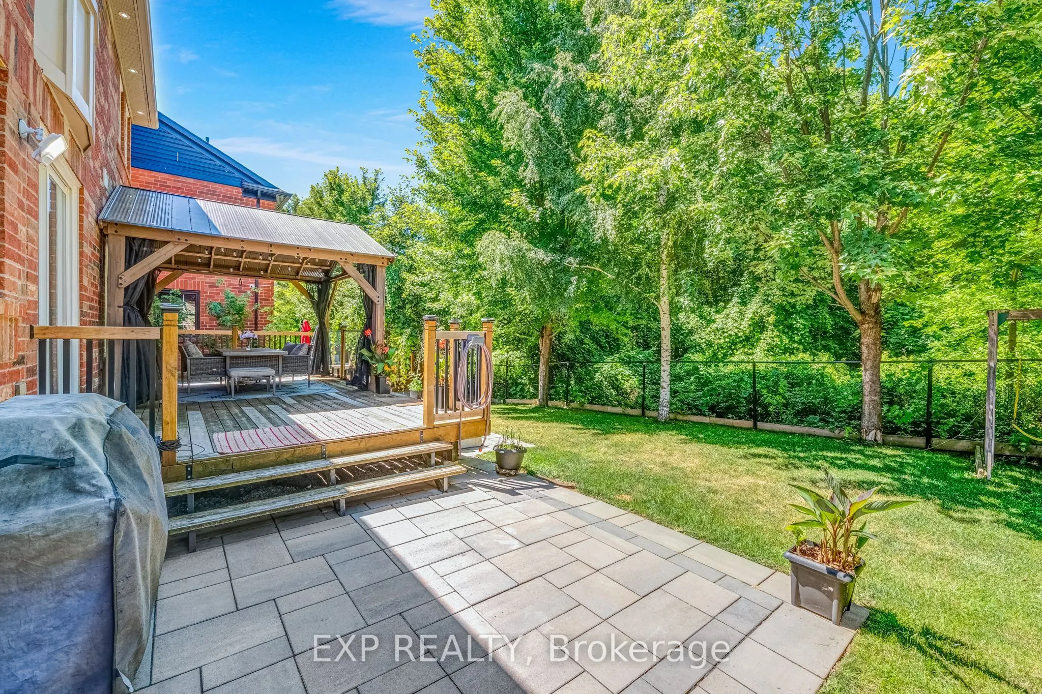 79 Bulmer Crescent