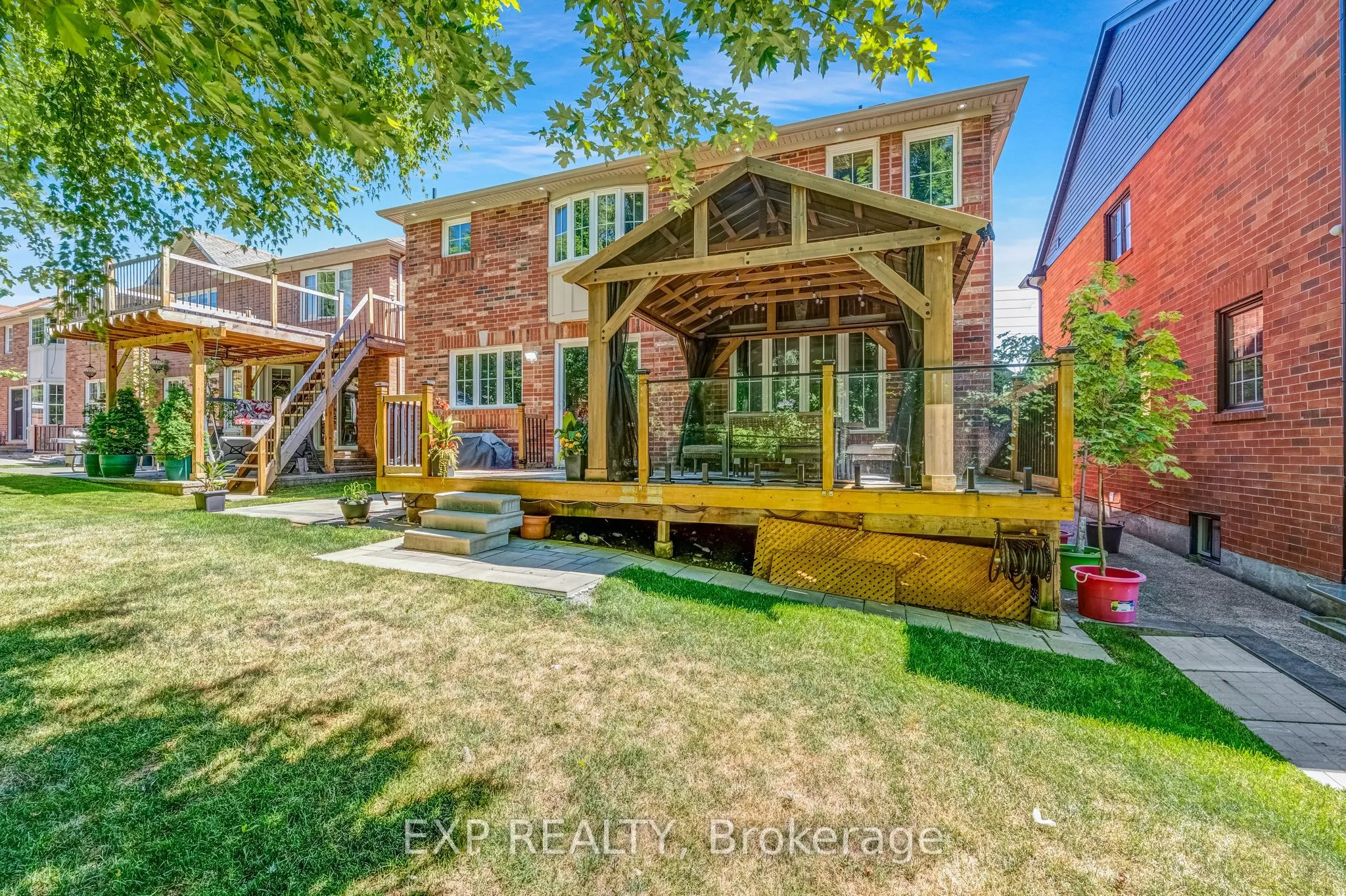 79 Bulmer Crescent