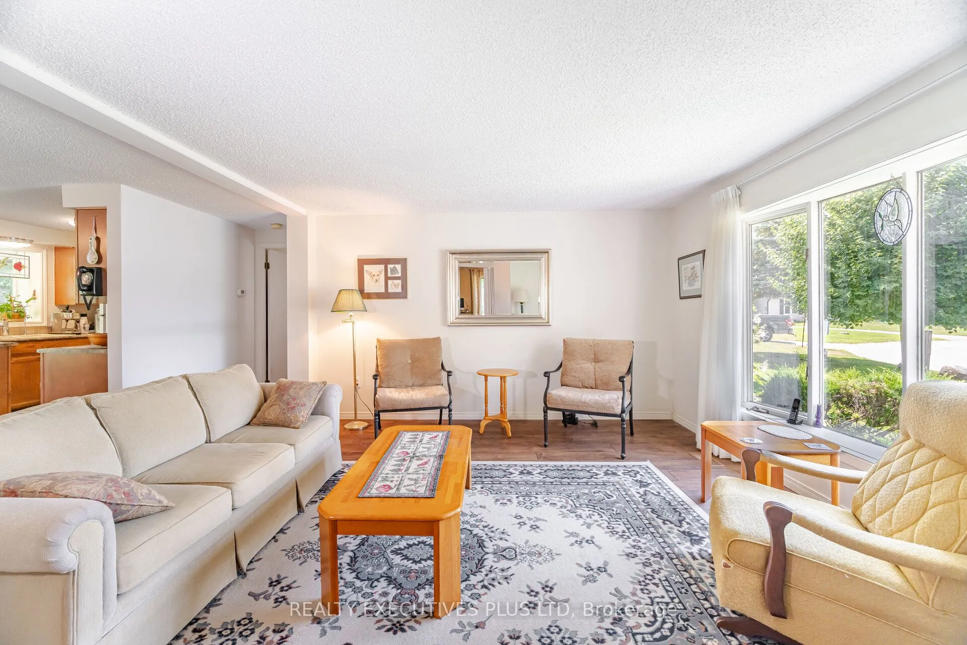 3 Pineview Court