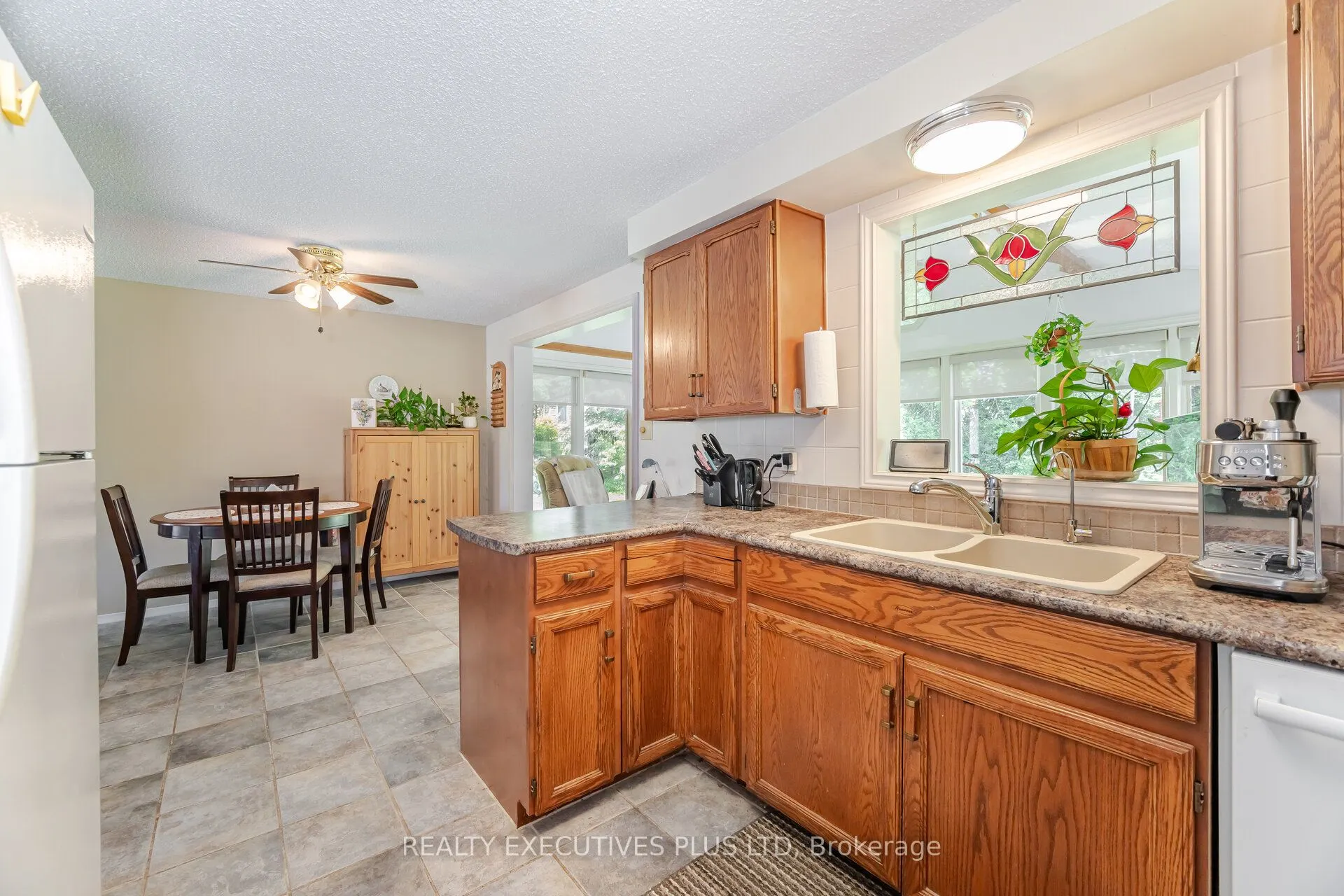 3 Pineview Court