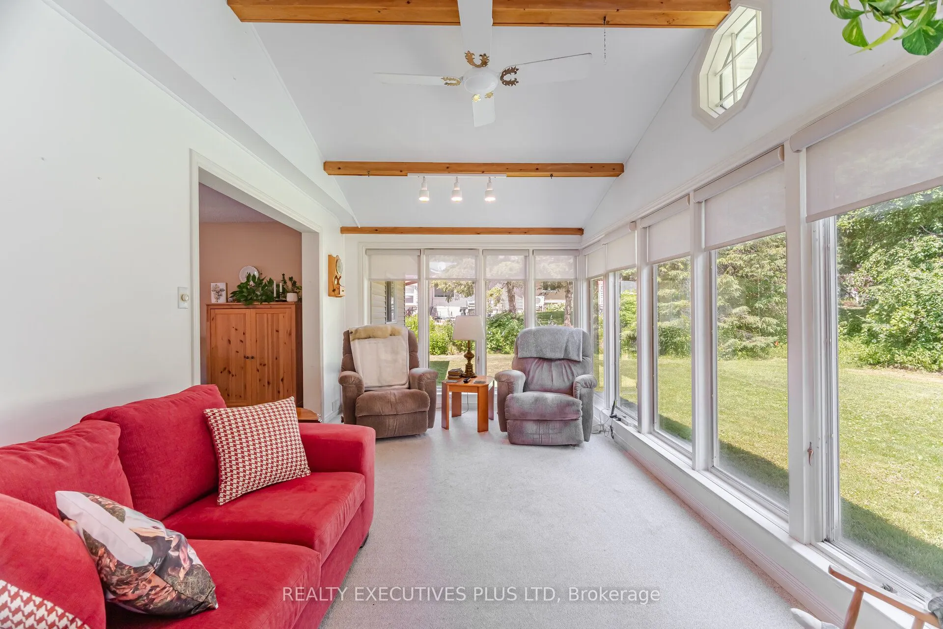 3 Pineview Court