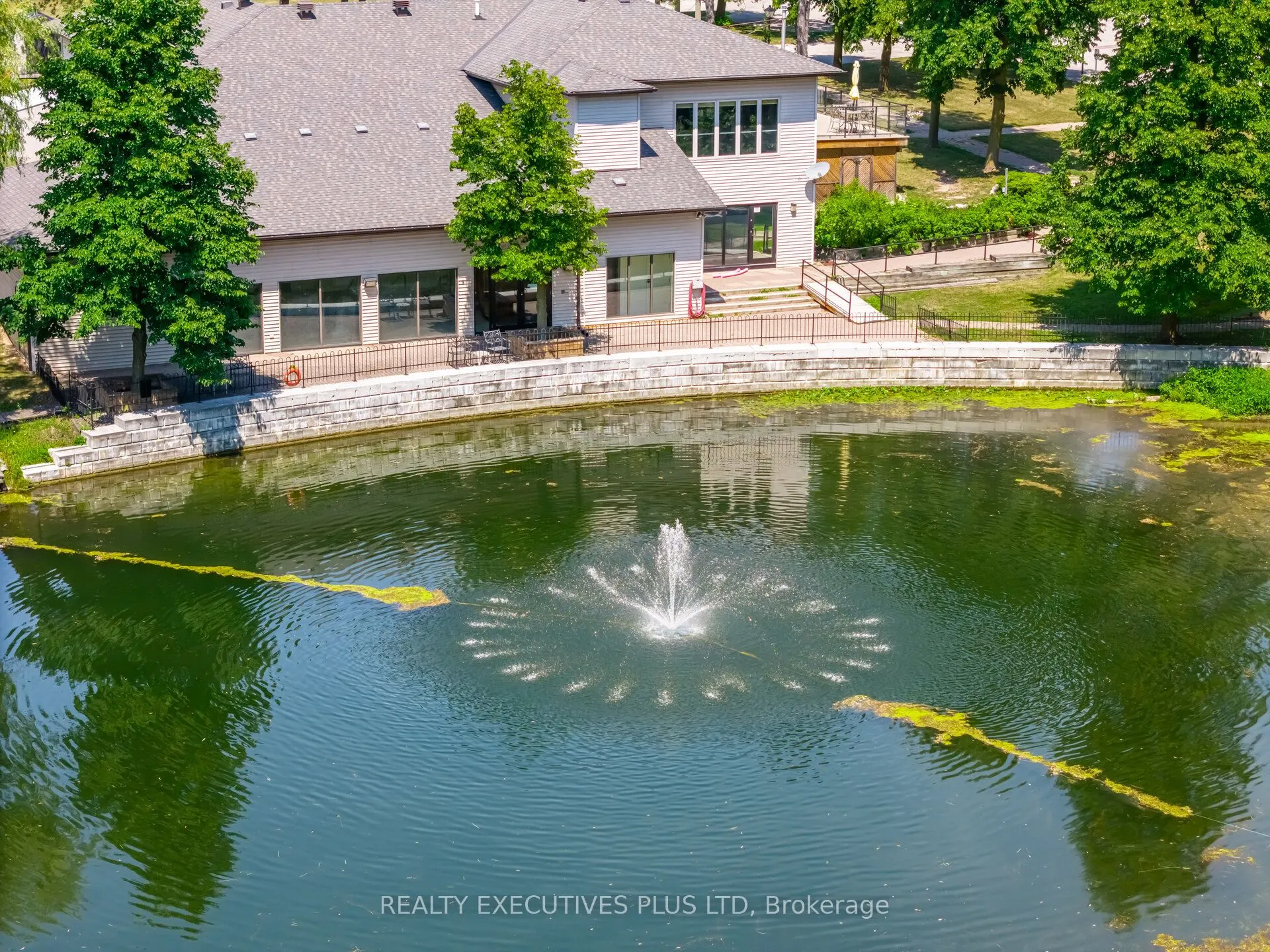 3 Pineview Court