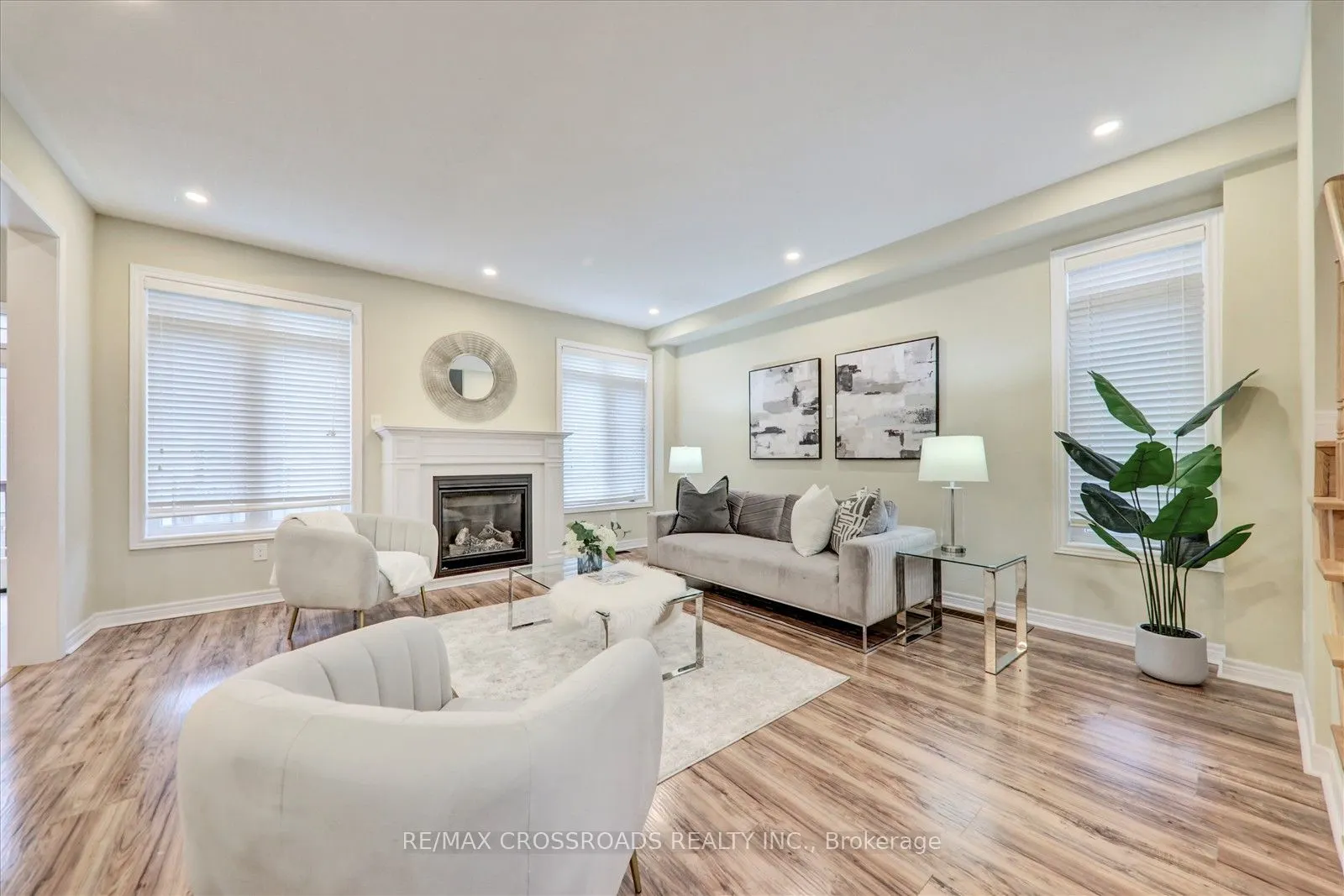 2 Parker Lane