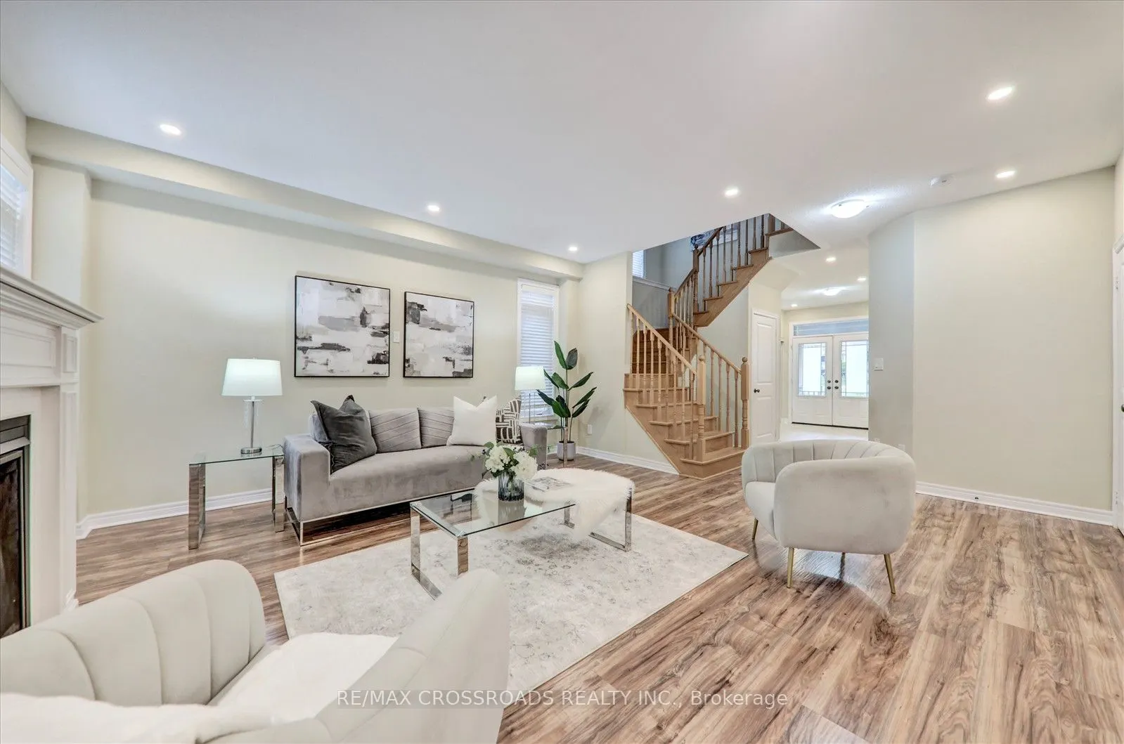 2 Parker Lane