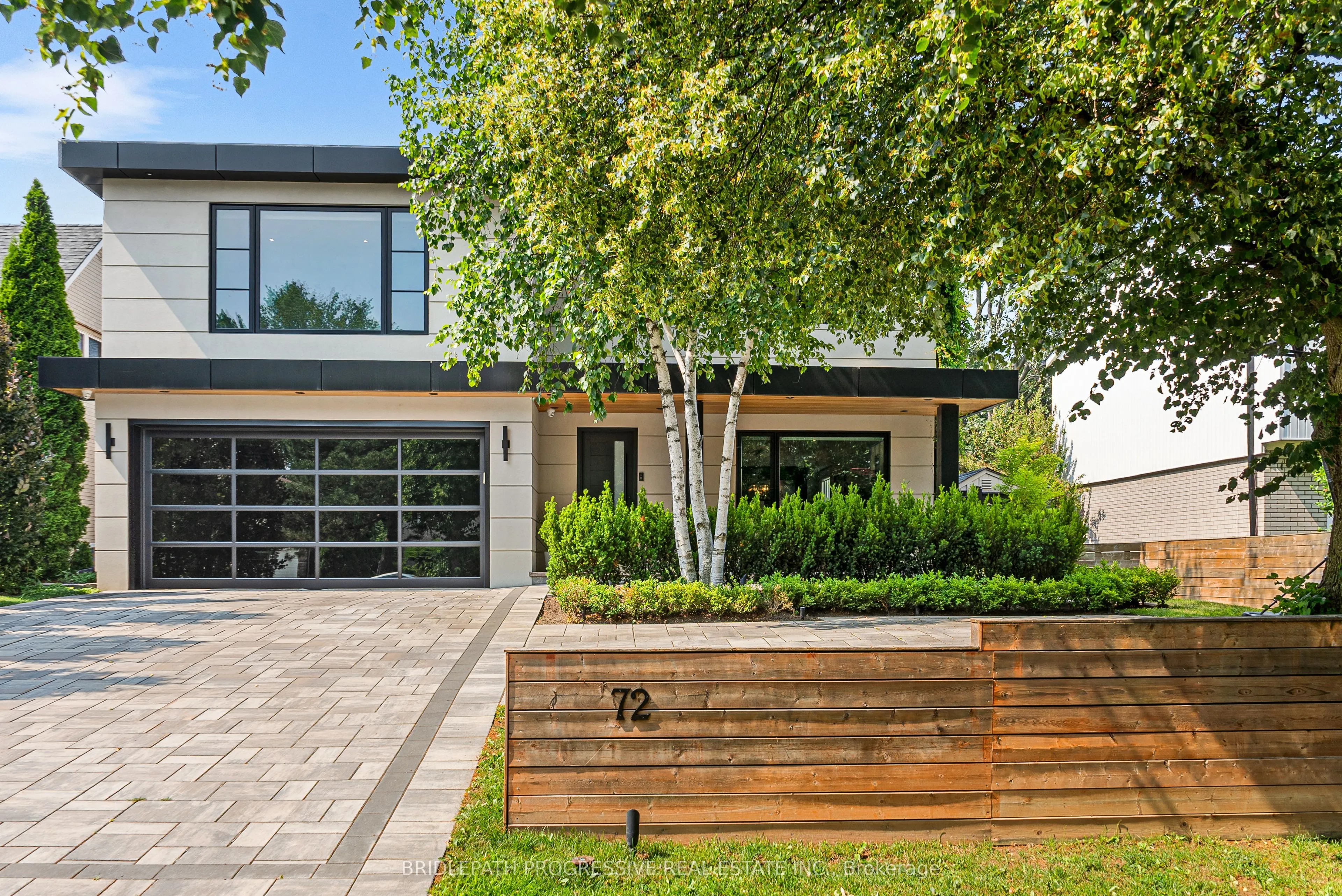 72 Royal Orchard Boulevard