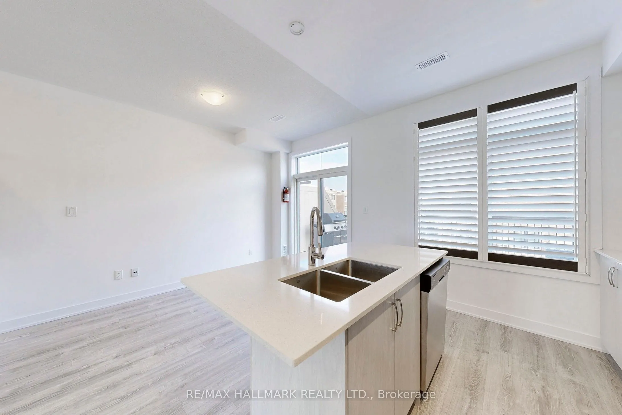 5436 Main Street
