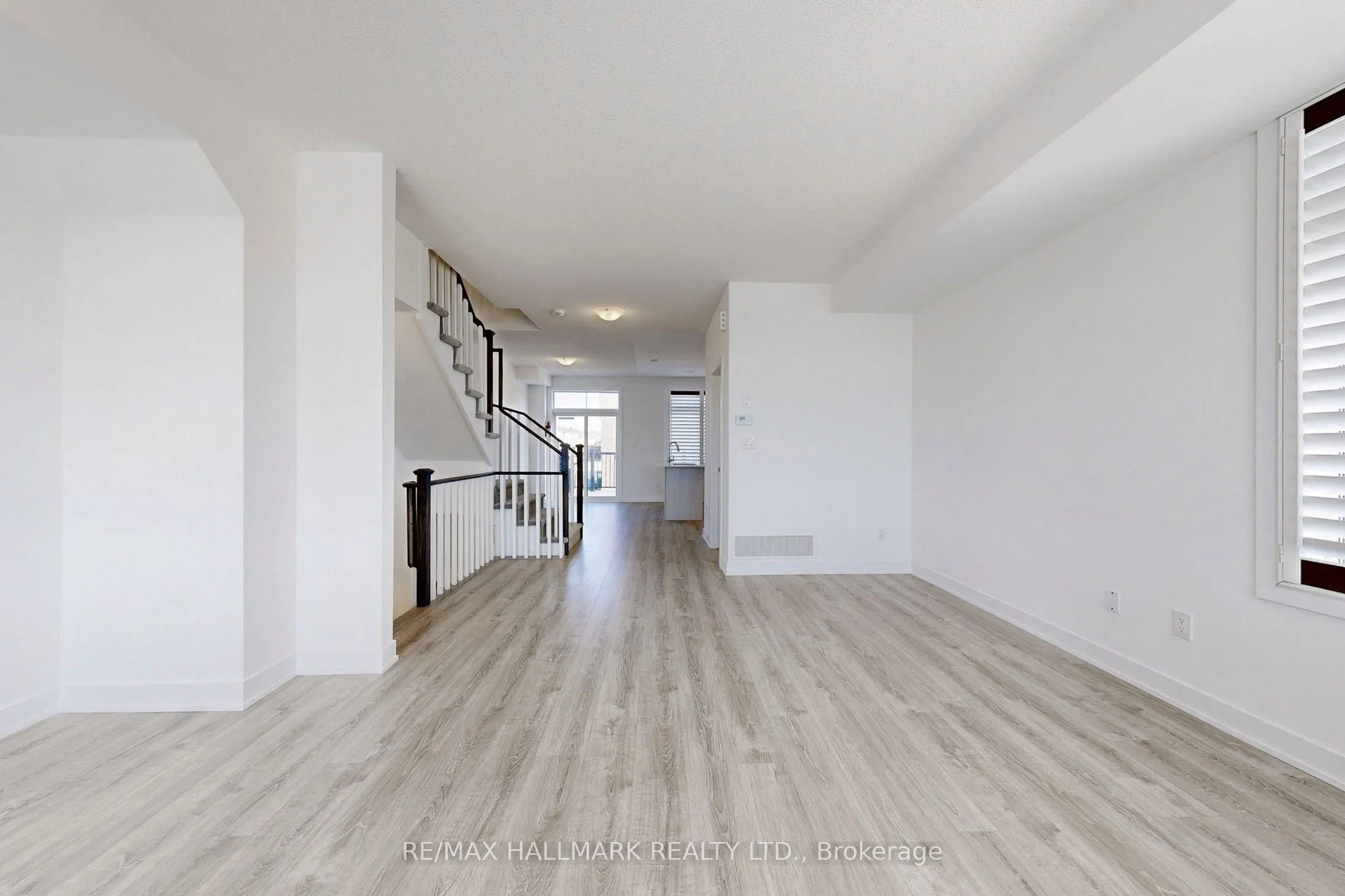 5436 Main Street