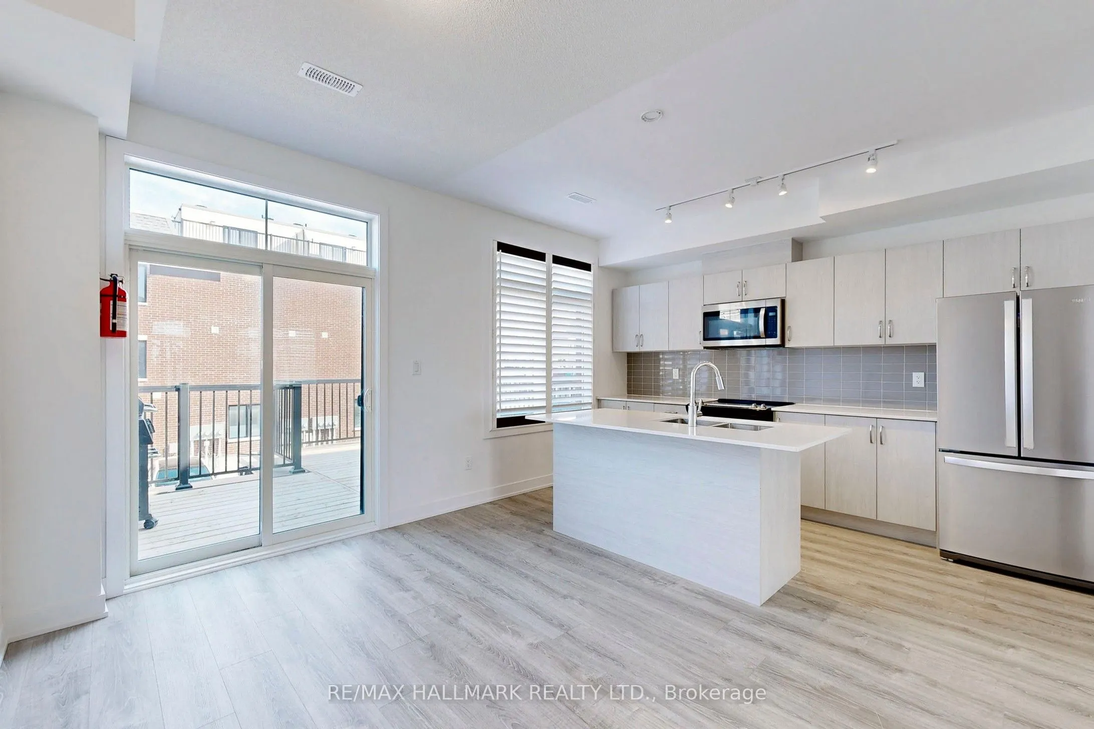 5436 Main Street