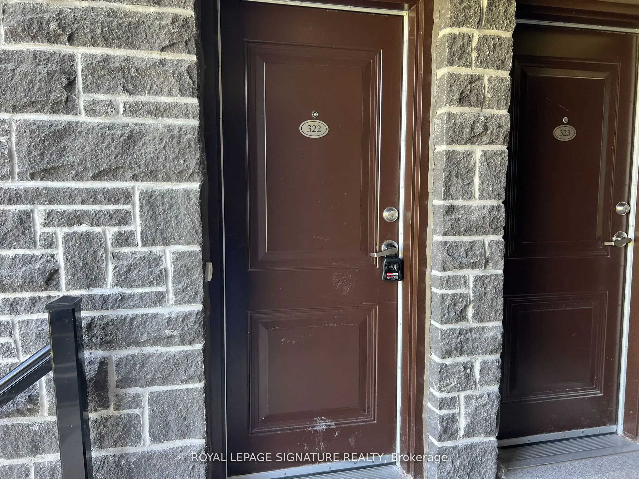 20 Dunsheath Way, #322