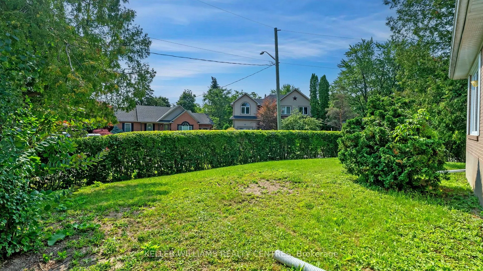 14 Algonquin Crescent
