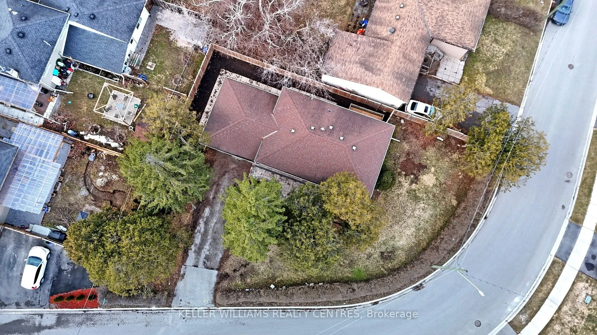 14 Algonquin Crescent