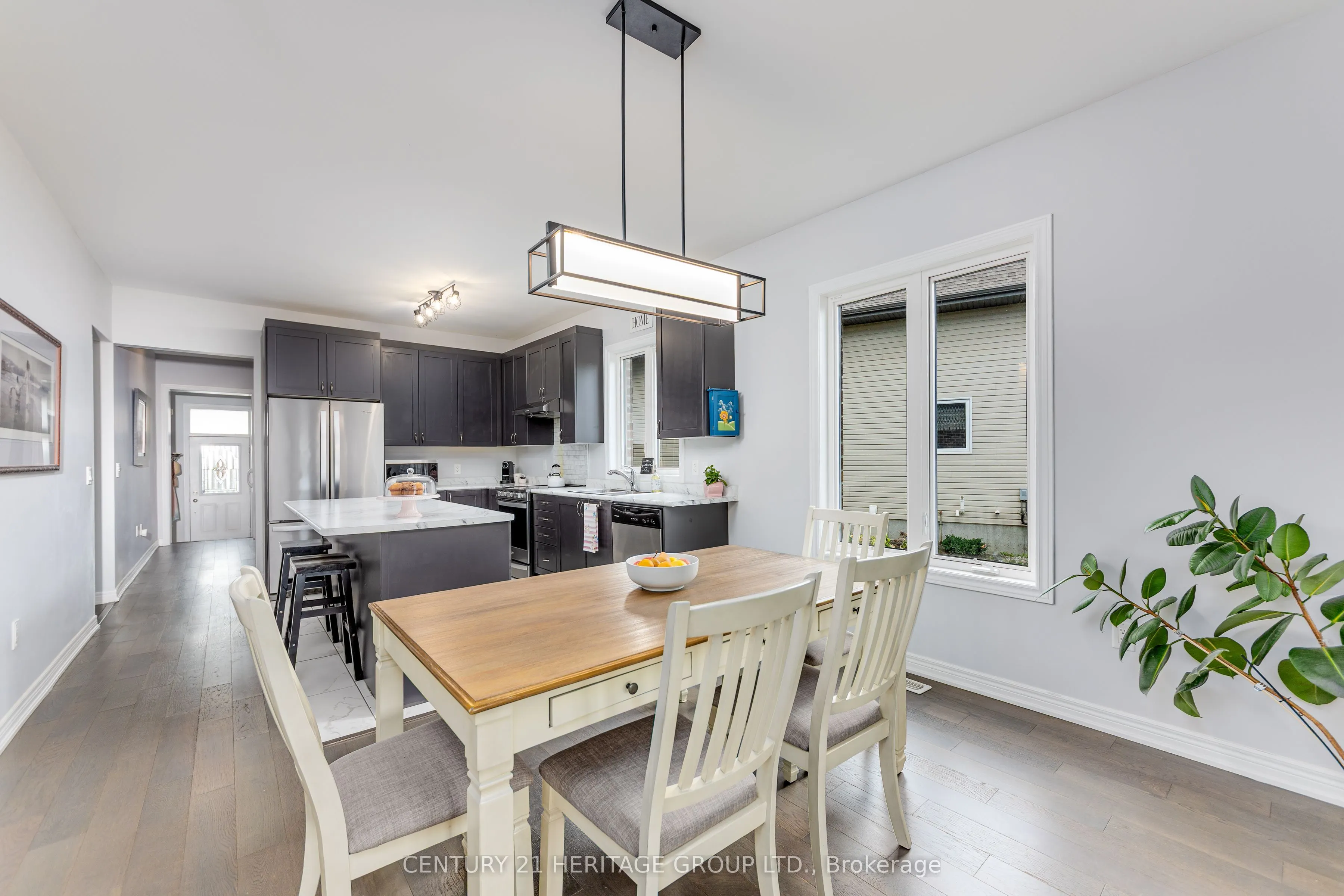 61 Kingsmere Crescent