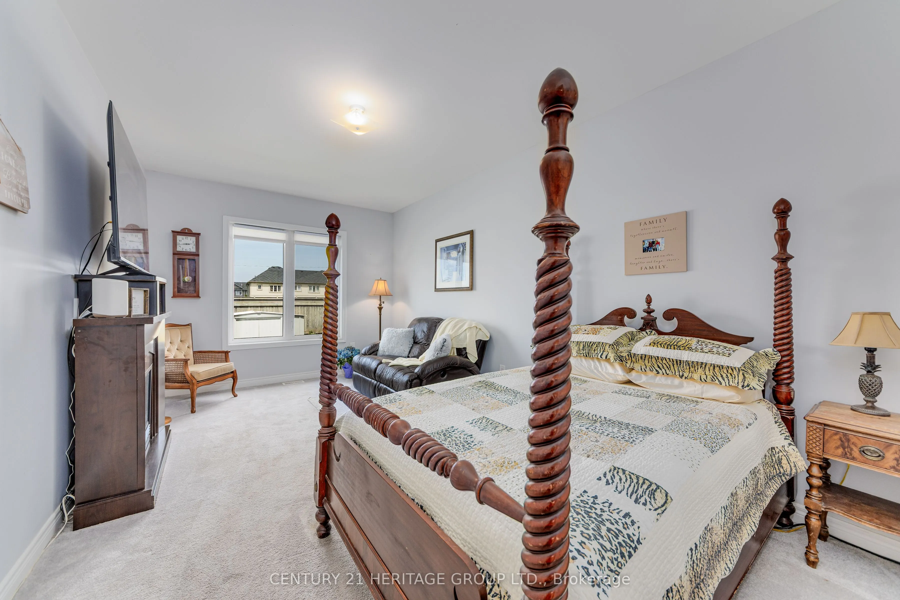 61 Kingsmere Crescent
