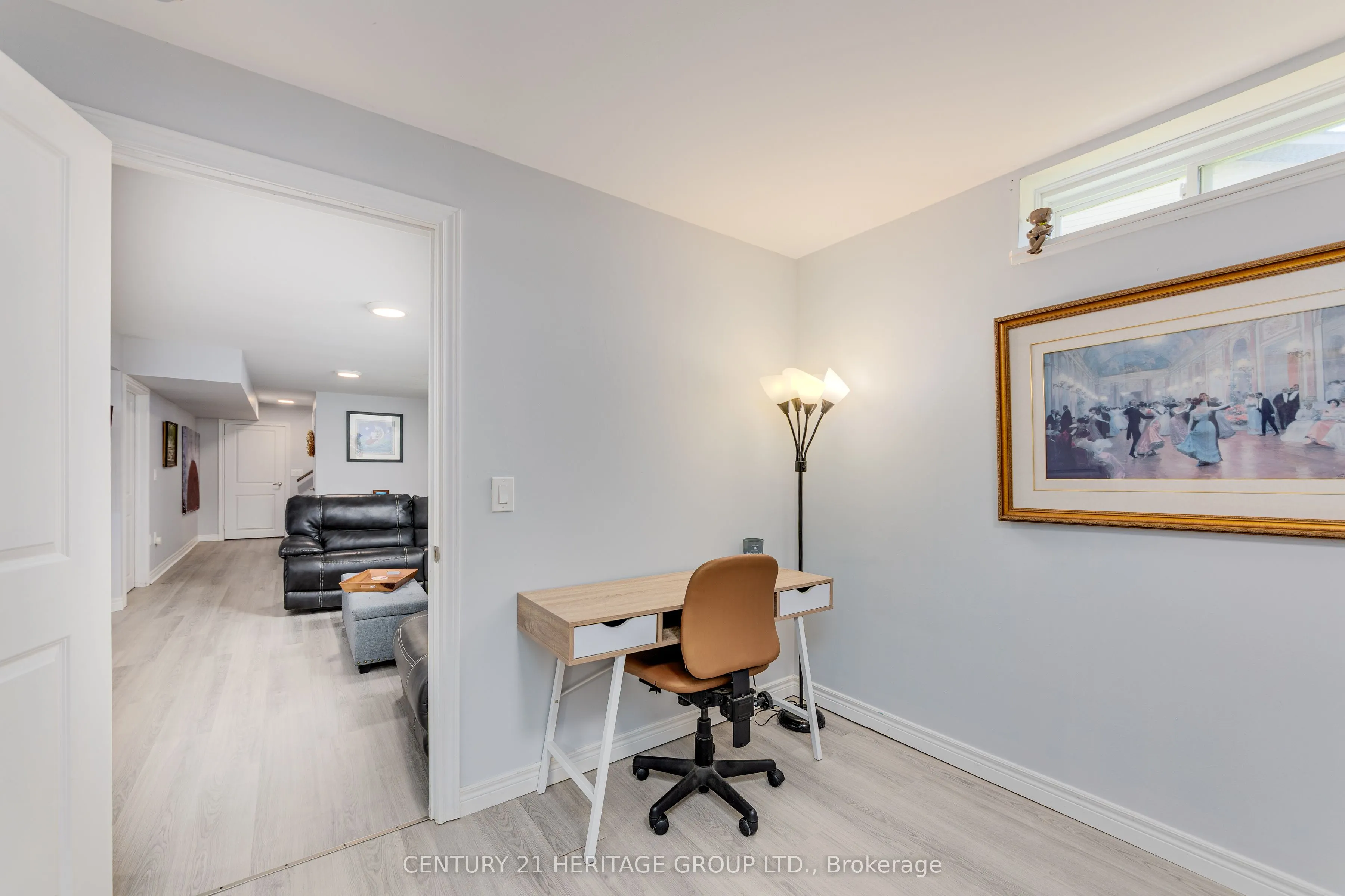 61 Kingsmere Crescent