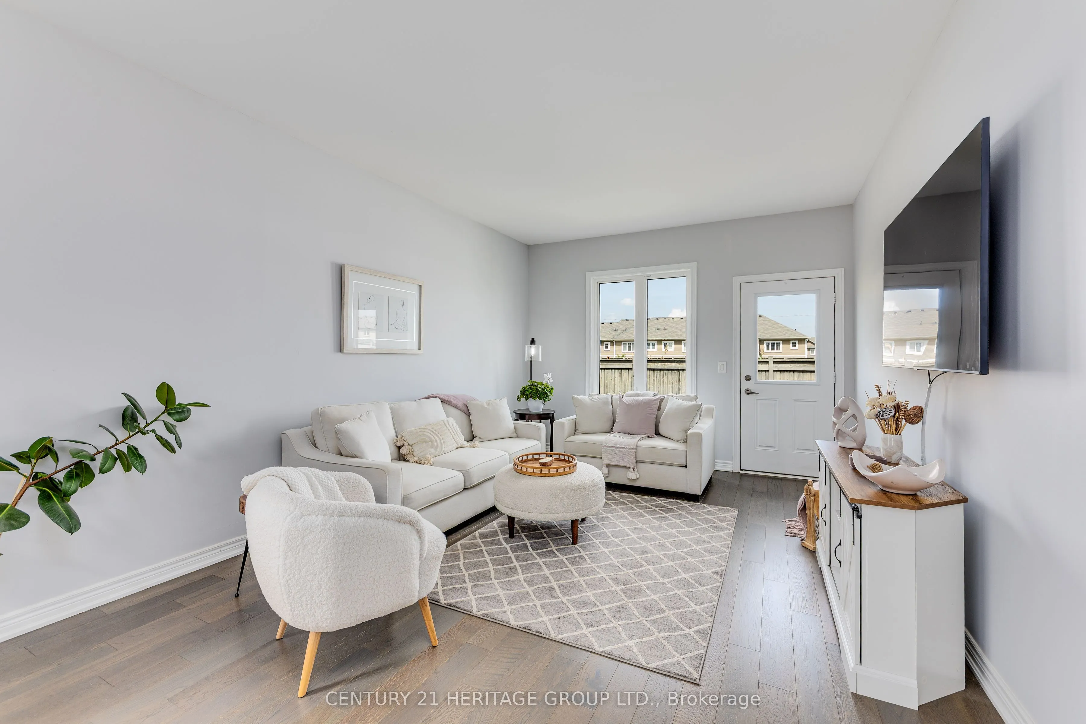 61 Kingsmere Crescent