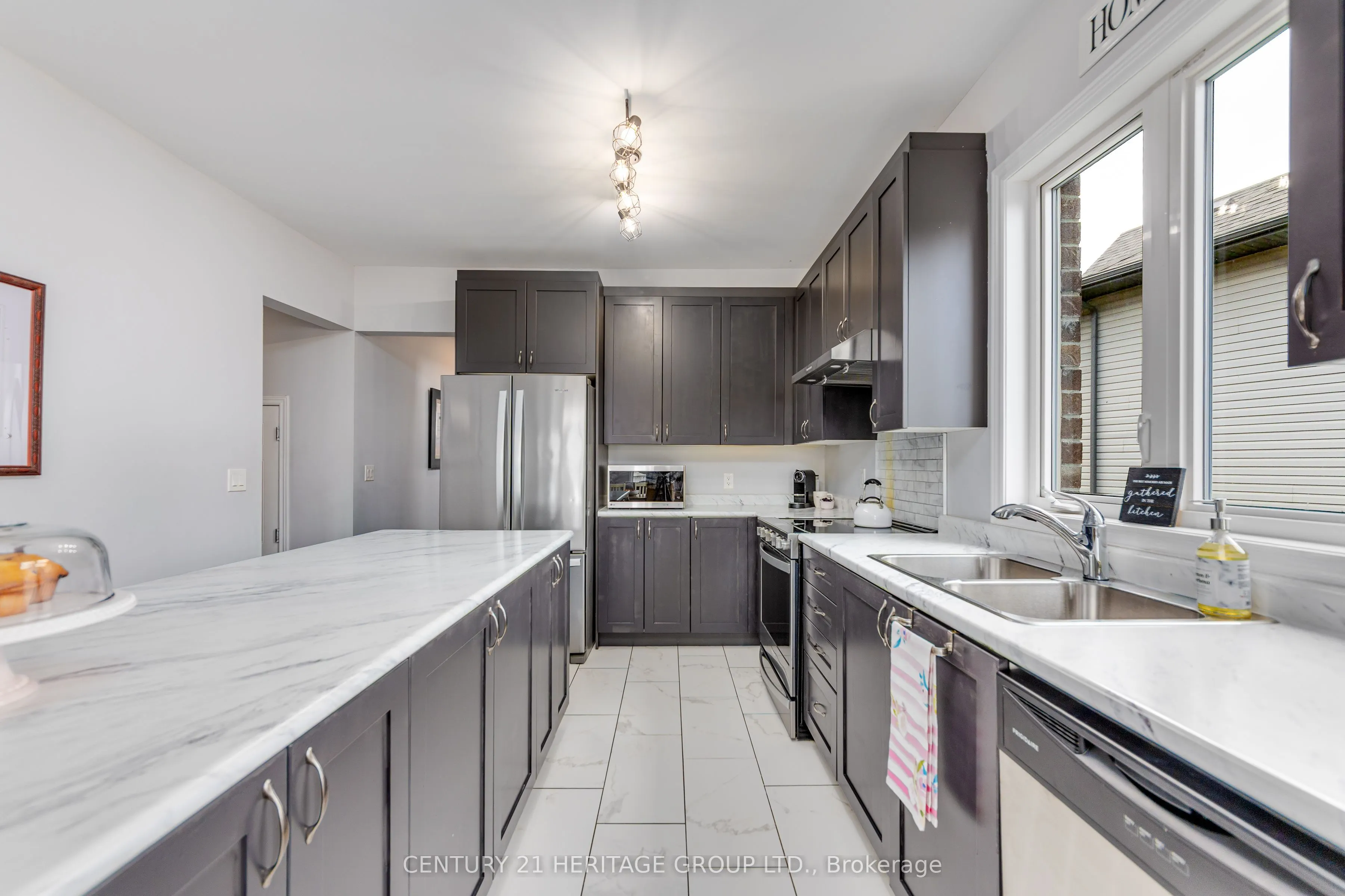 61 Kingsmere Crescent