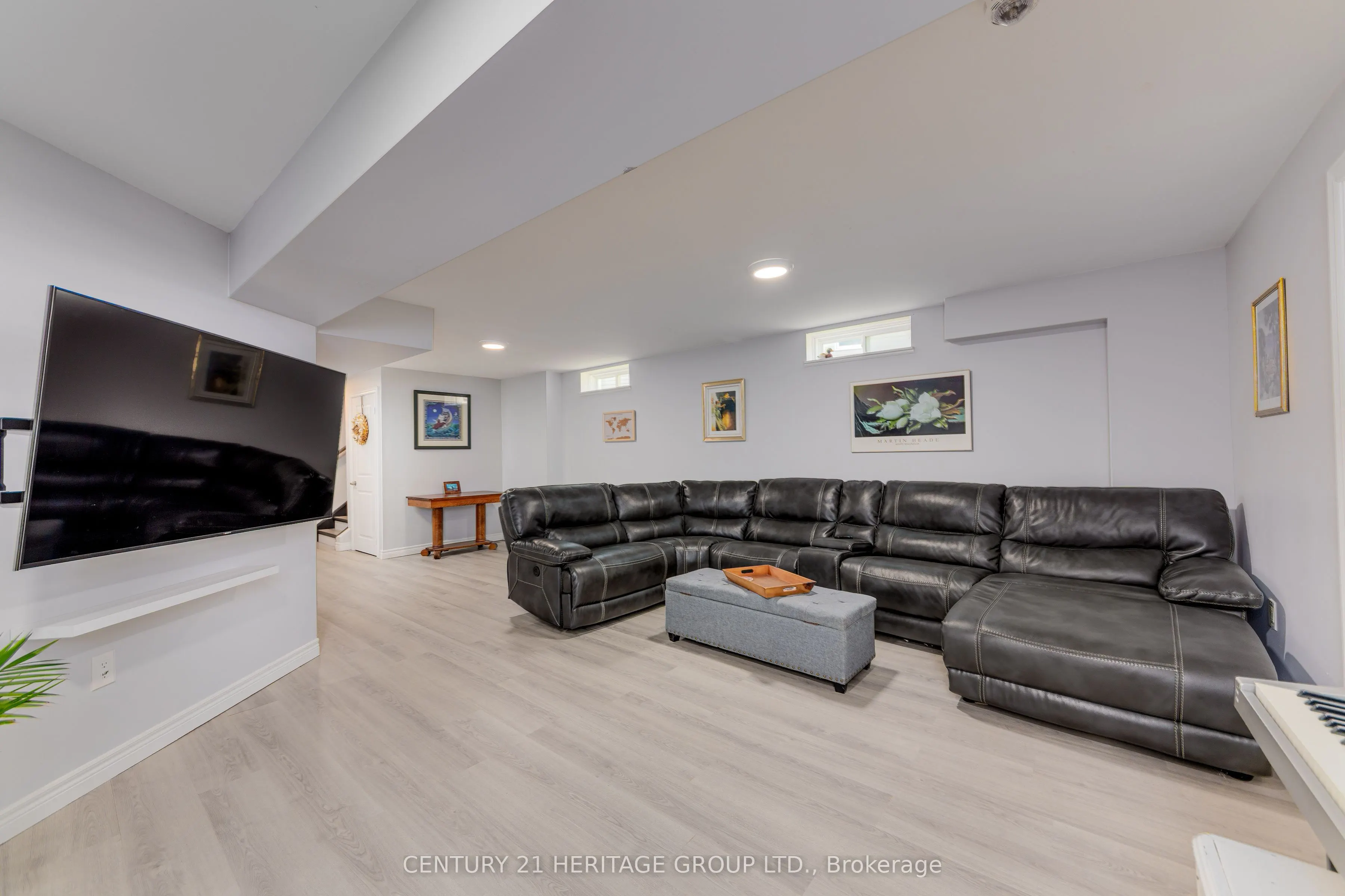 61 Kingsmere Crescent