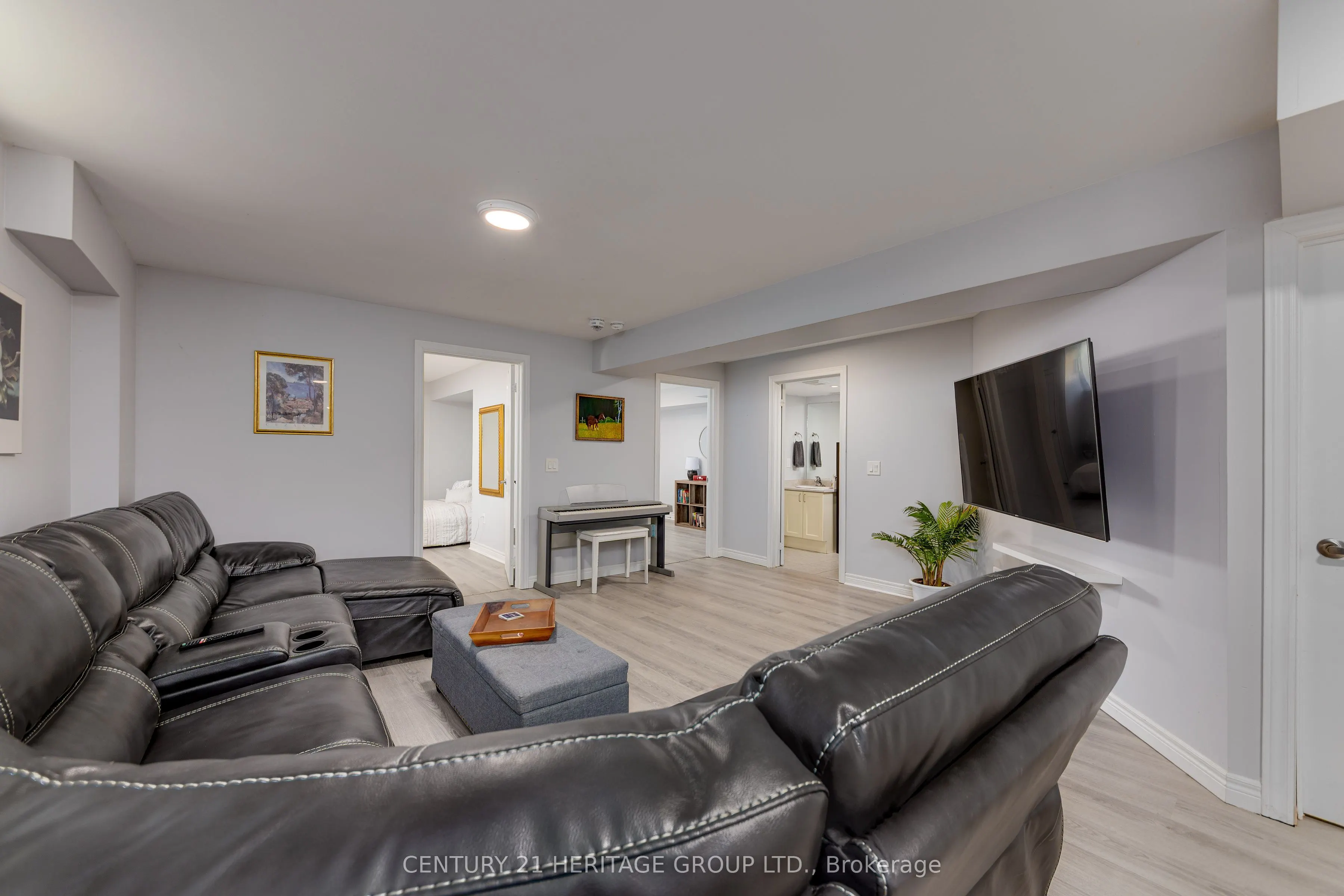 61 Kingsmere Crescent