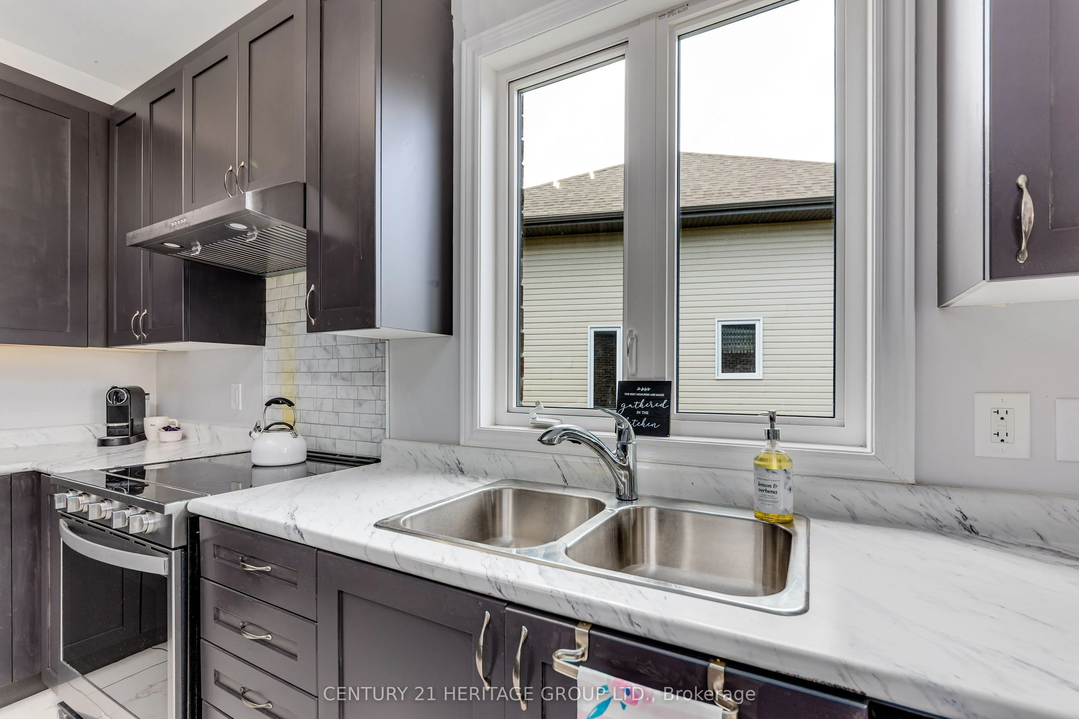 61 Kingsmere Crescent
