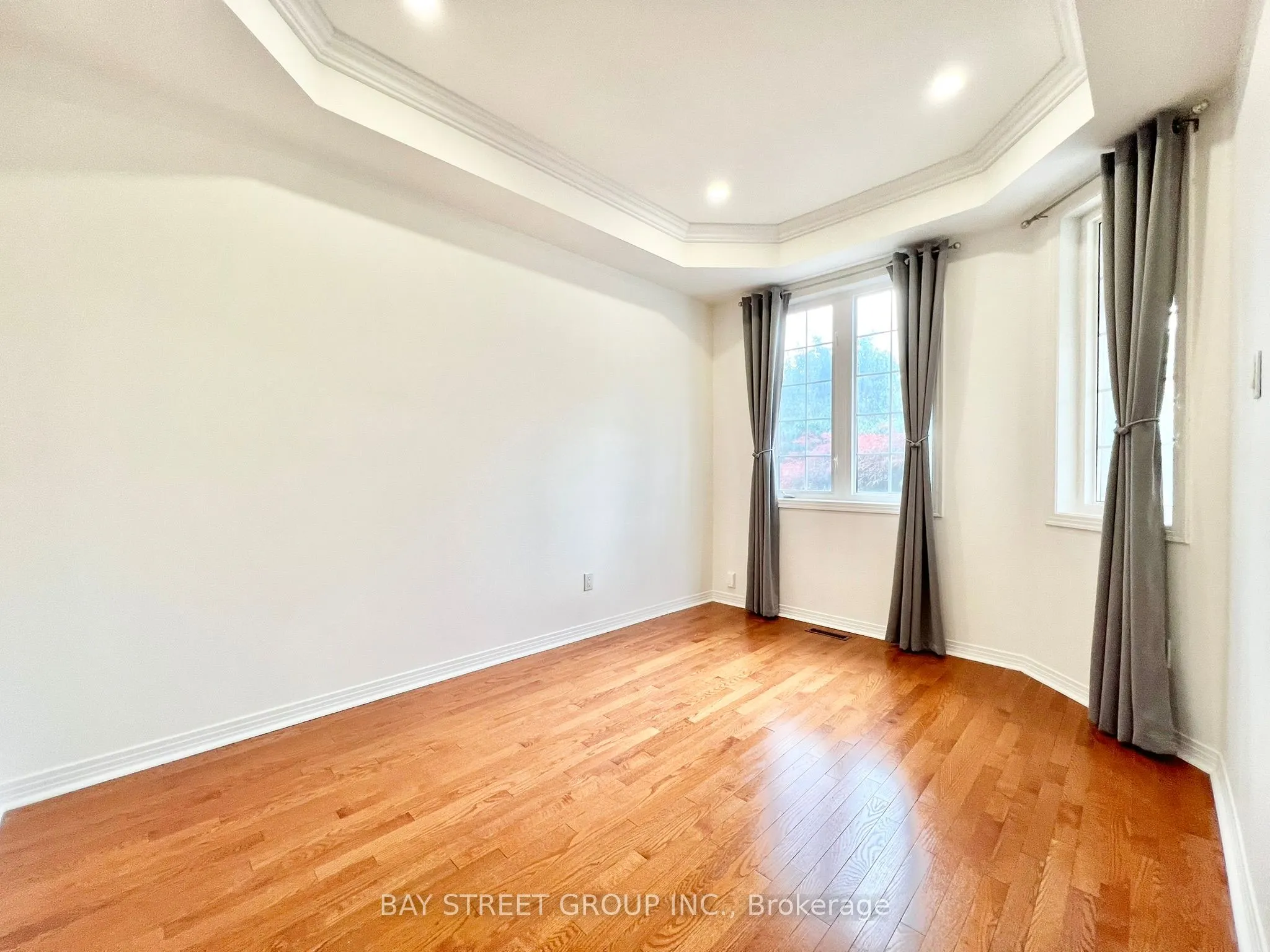 26 Whitford Road