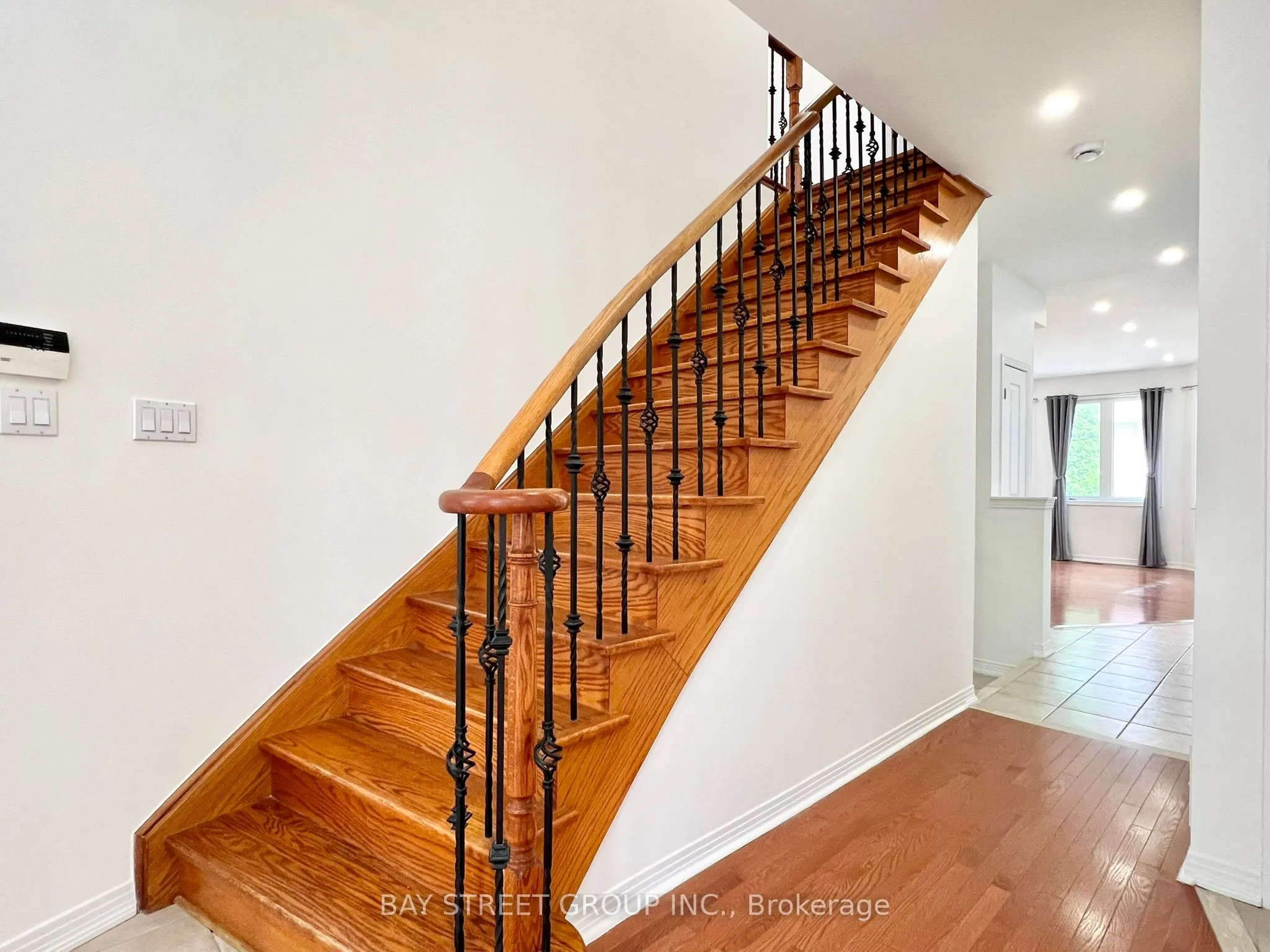 26 Whitford Road