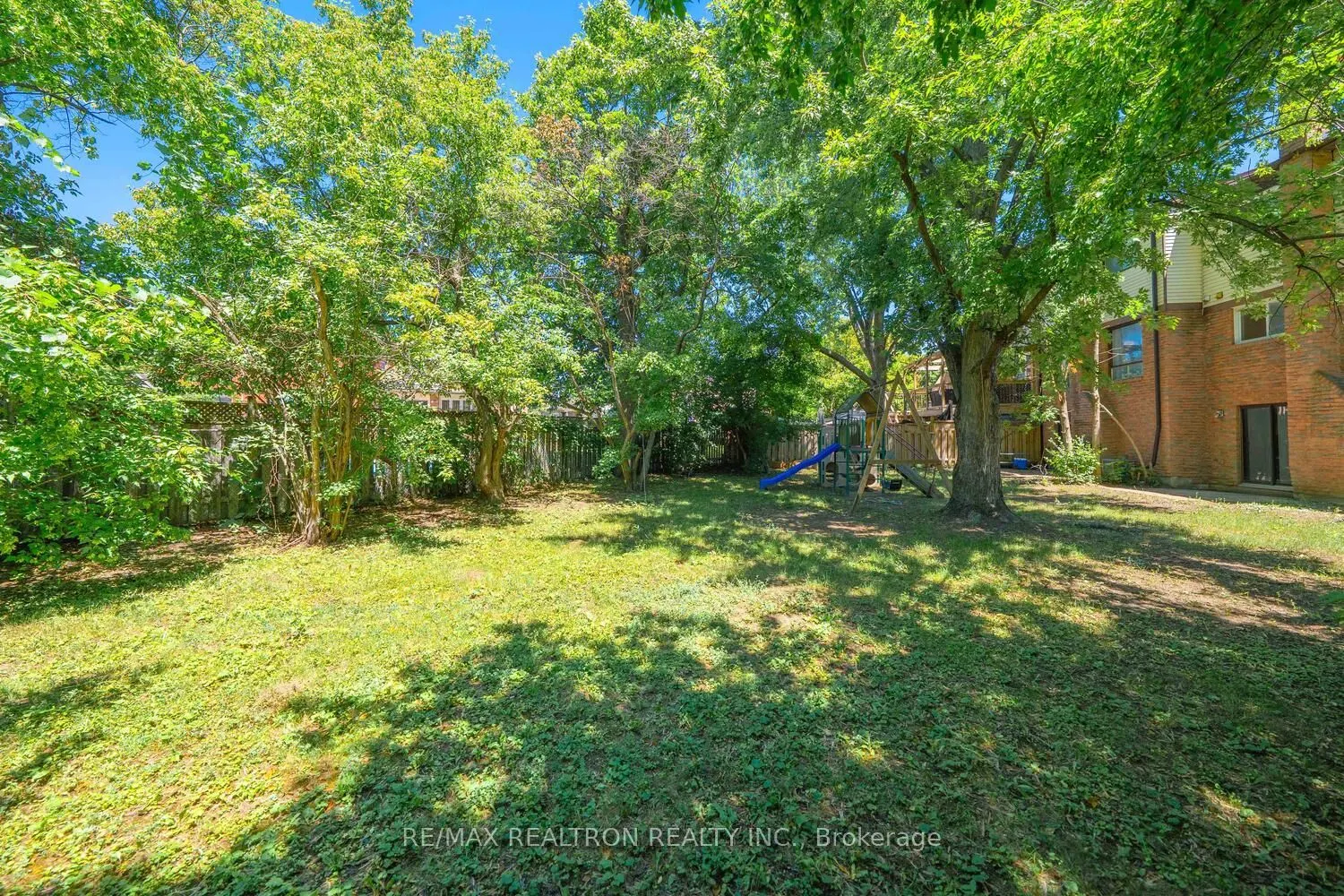 50 Dana Crescent
