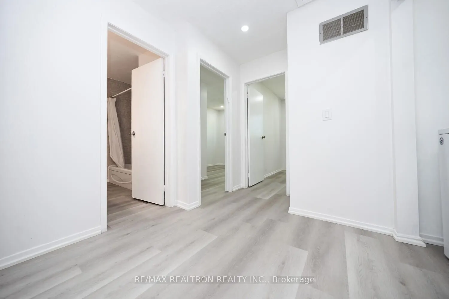 50 Dana Crescent