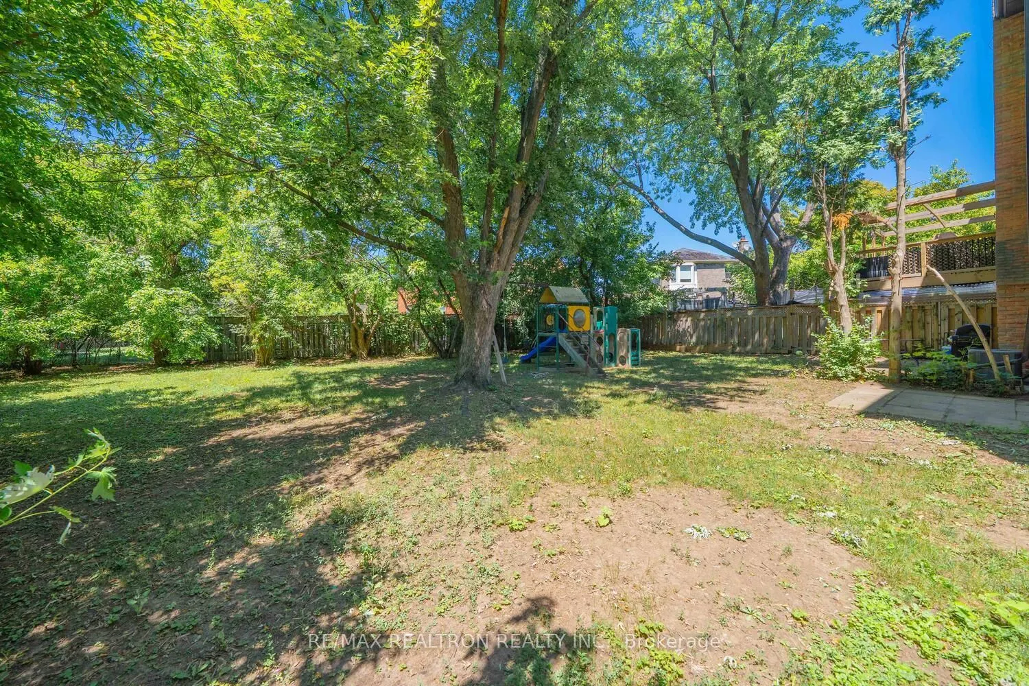 50 Dana Crescent