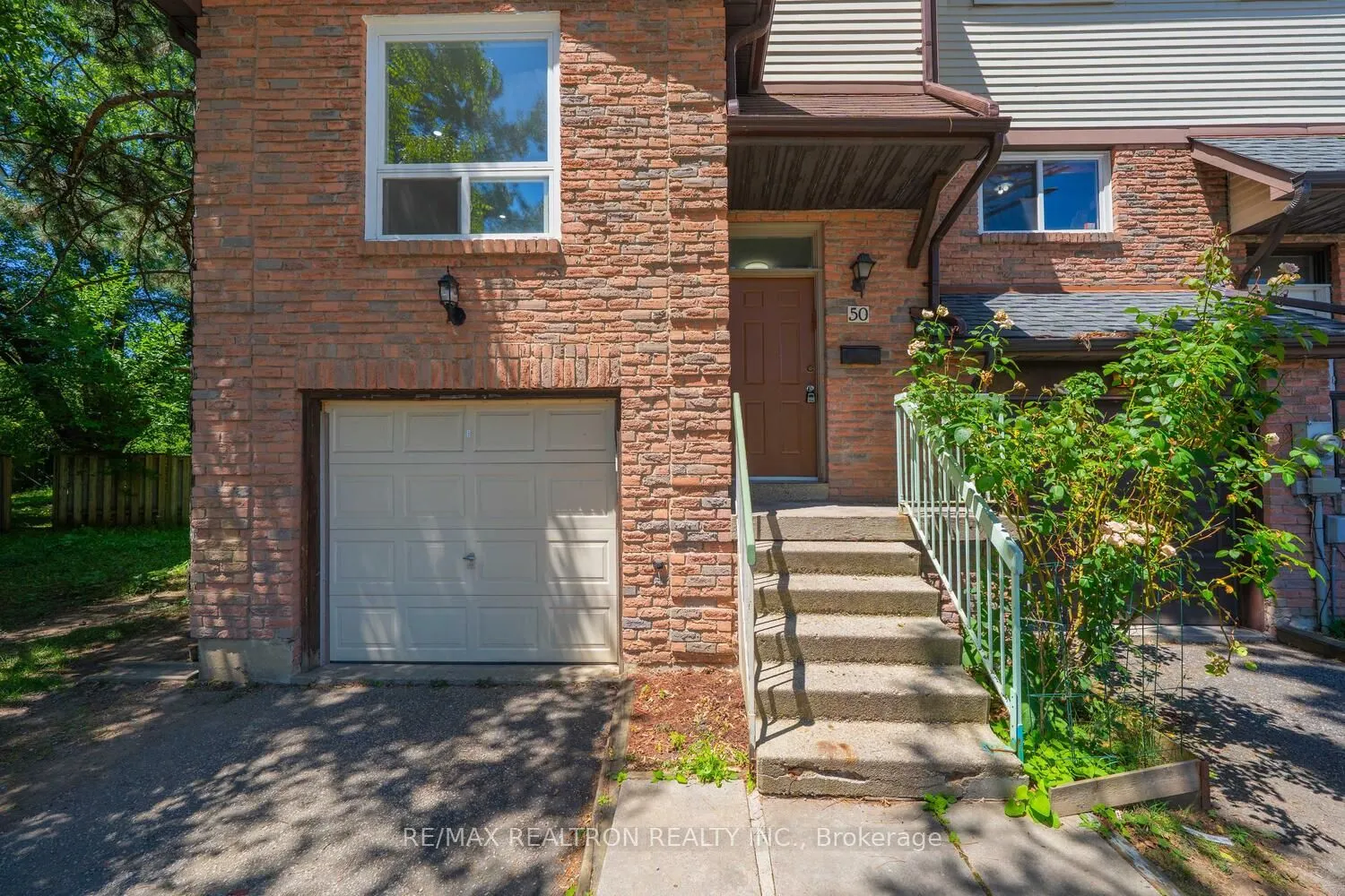 50 Dana Crescent