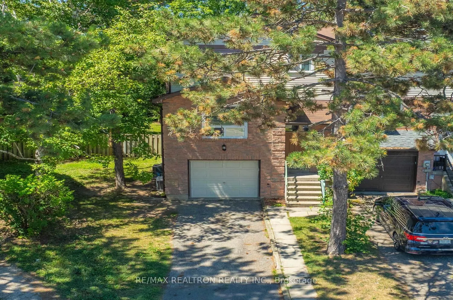 50 Dana Crescent
