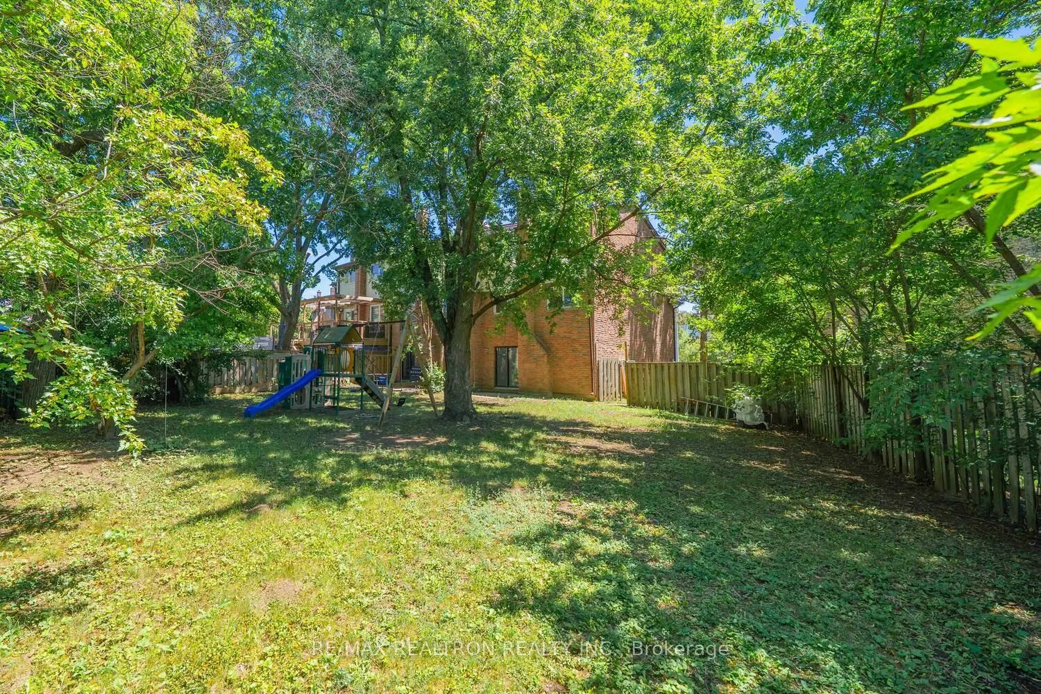 50 Dana Crescent