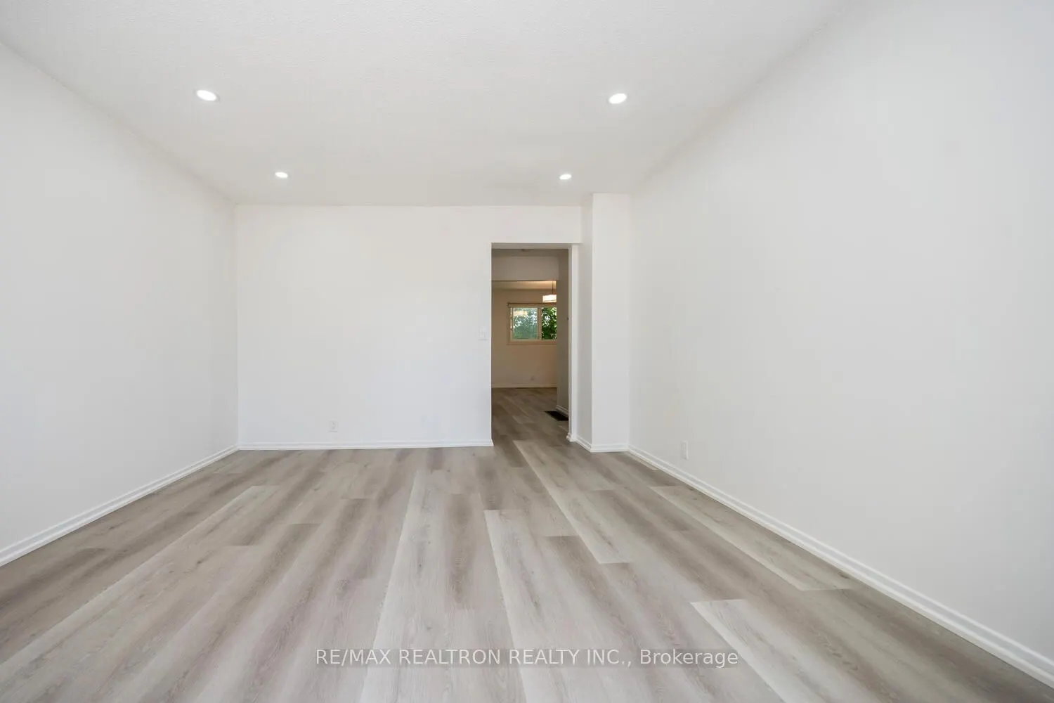50 Dana Crescent